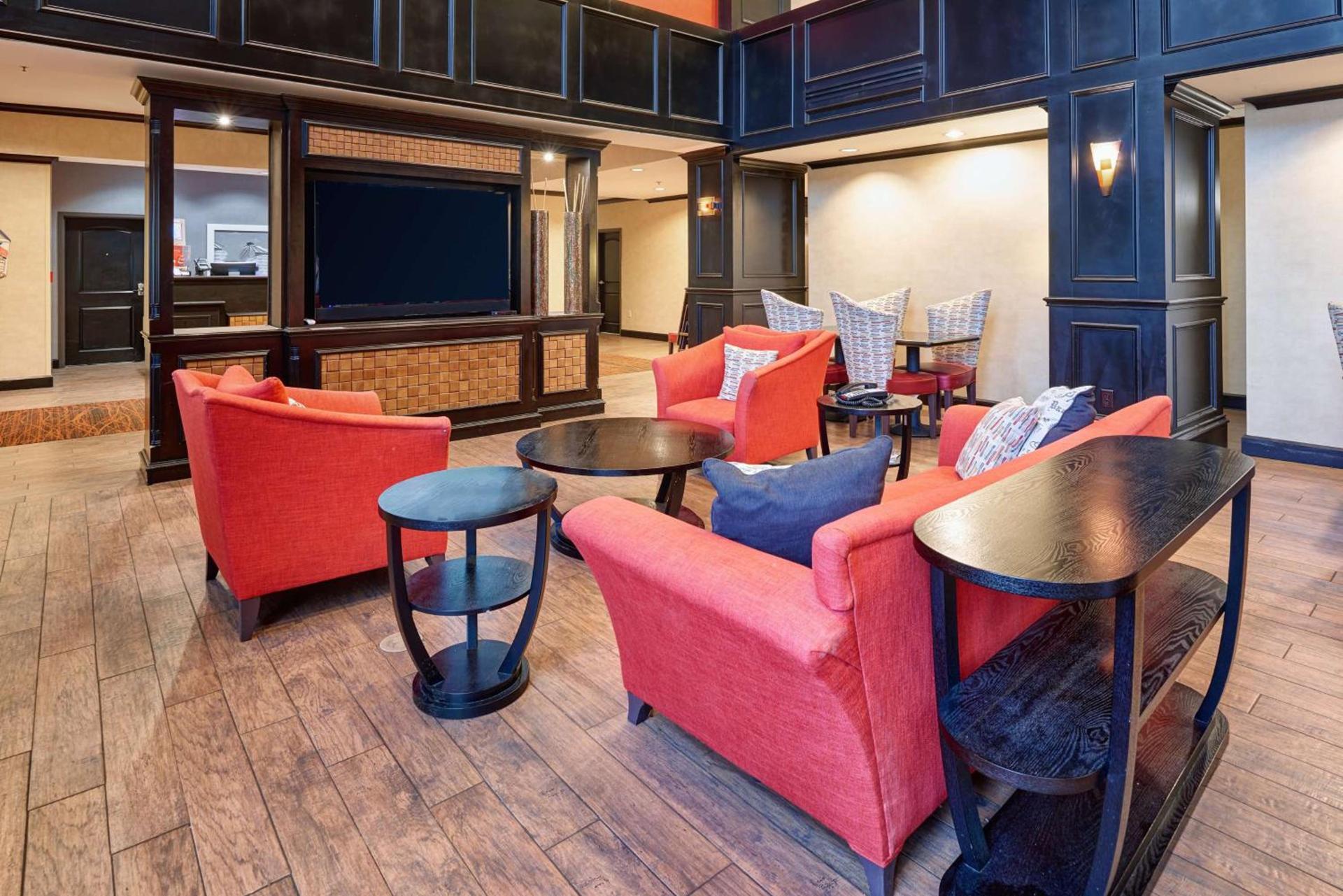 Hampton Inn & Suites Waco-South photo 4