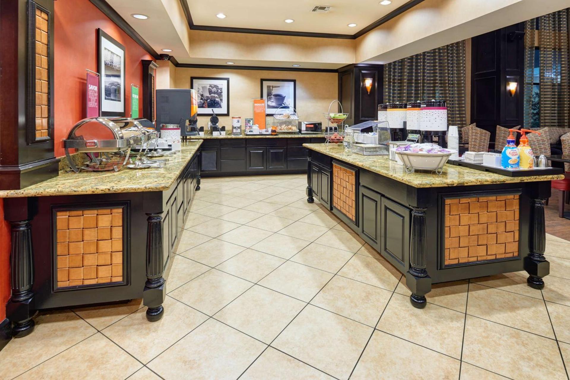 Hampton Inn & Suites Waco-South photo 11