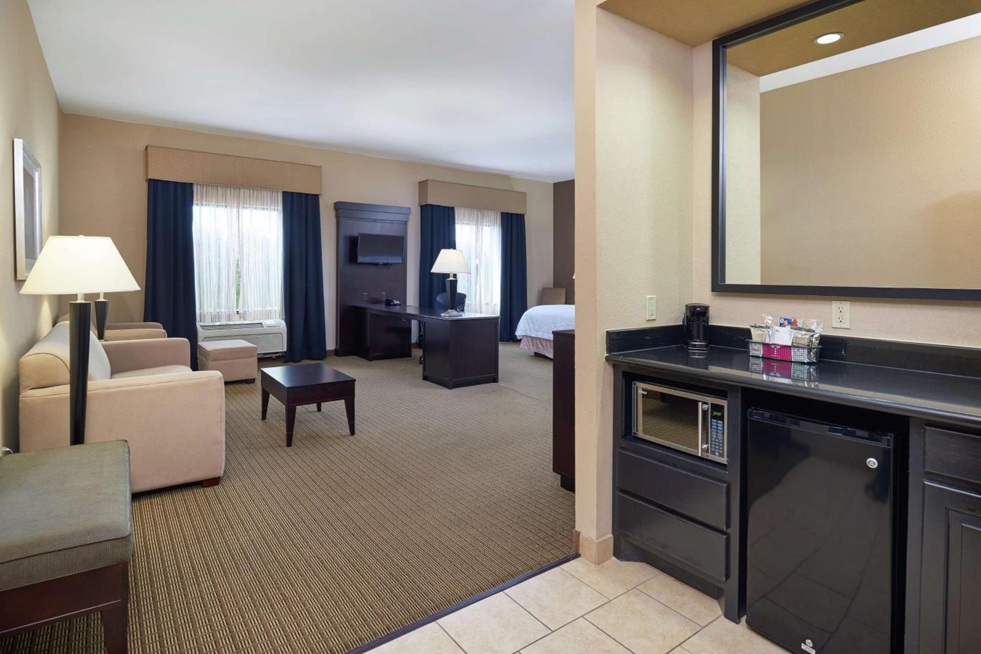Hampton Inn & Suites Decatur photo 33
