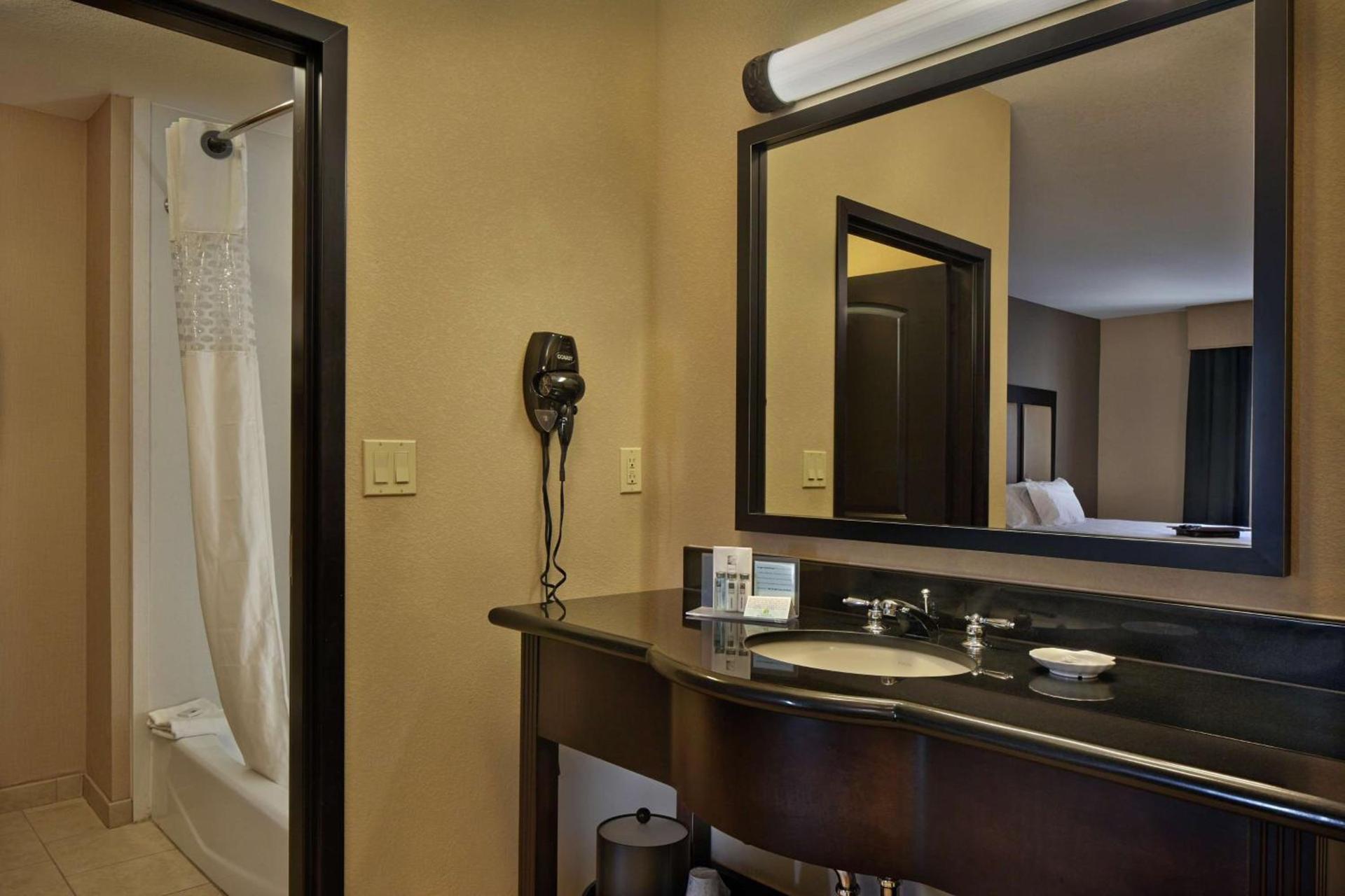 Hampton Inn & Suites Decatur photo 51