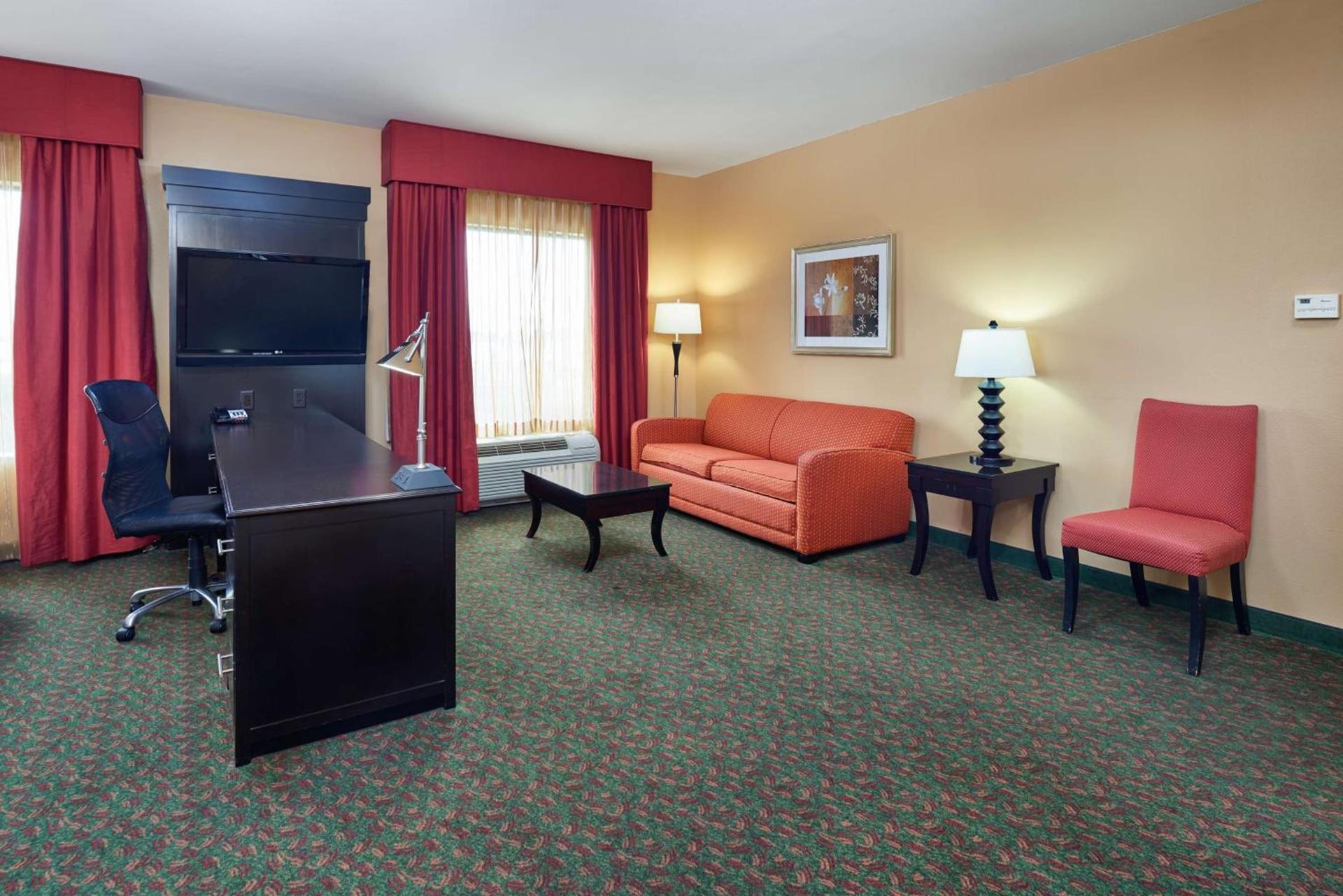 Hampton Inn & Suites Waco-South photo 22