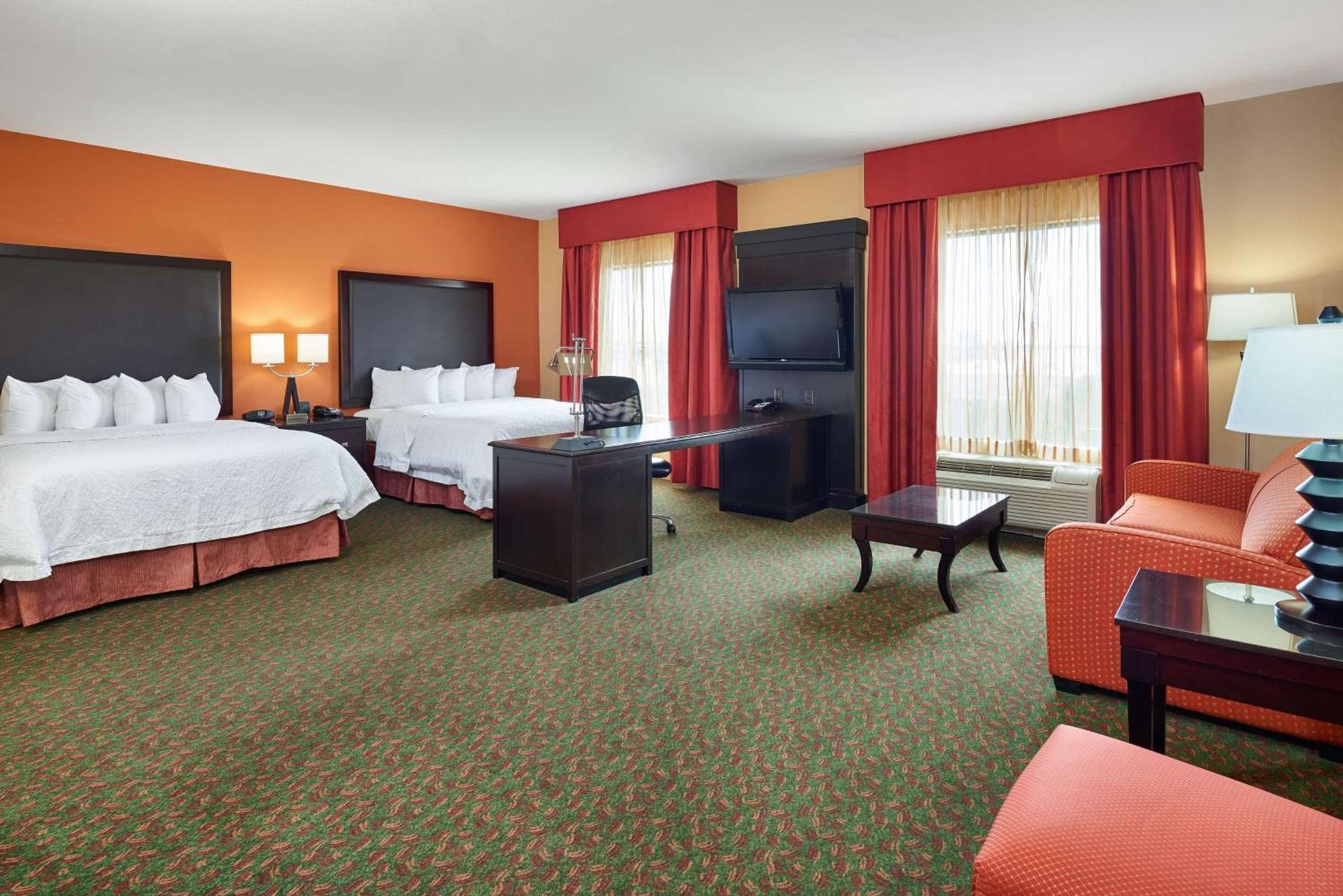 Hampton Inn & Suites Waco-South photo 31