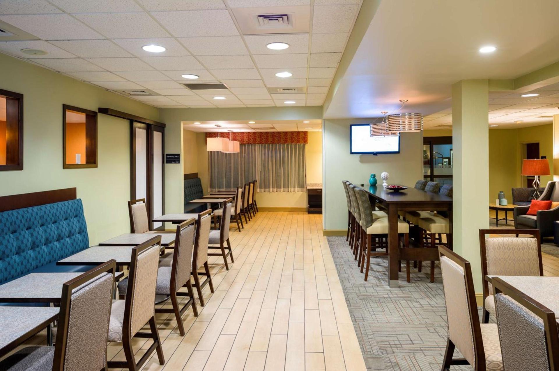 Hampton Inn Danville photo 4