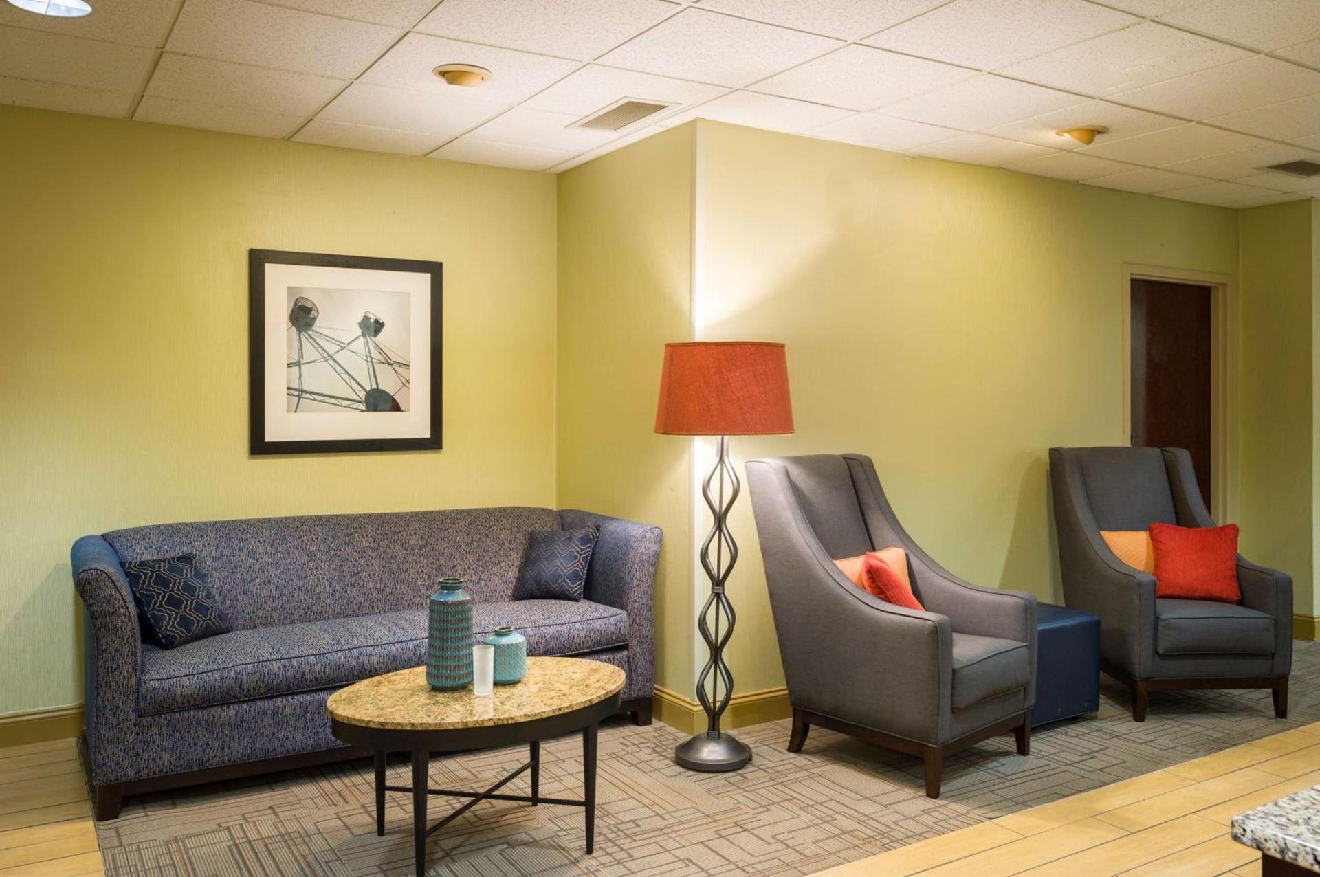 Hampton Inn Danville photo 10