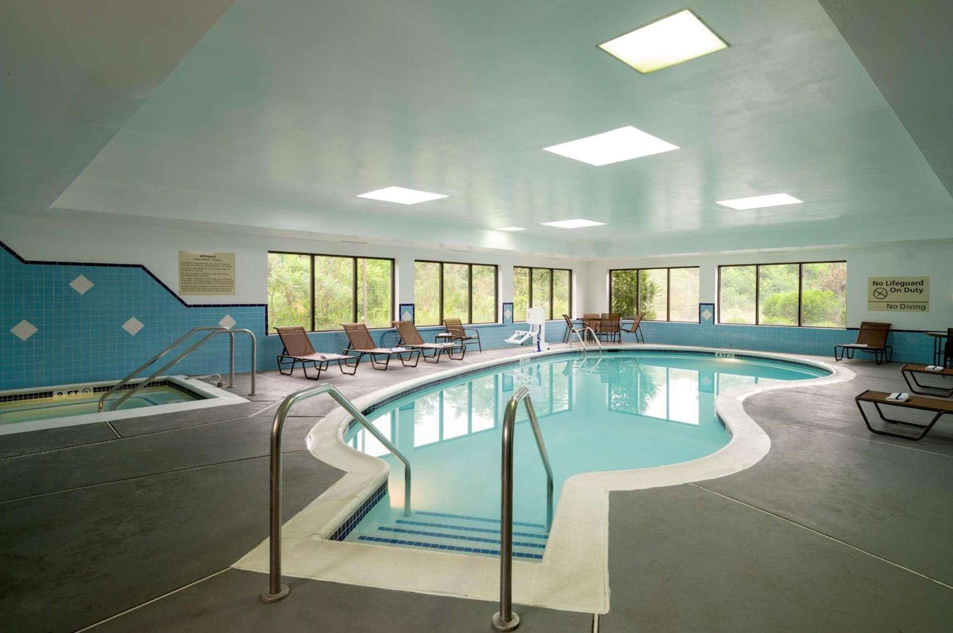 Hampton Inn Danville photo 13