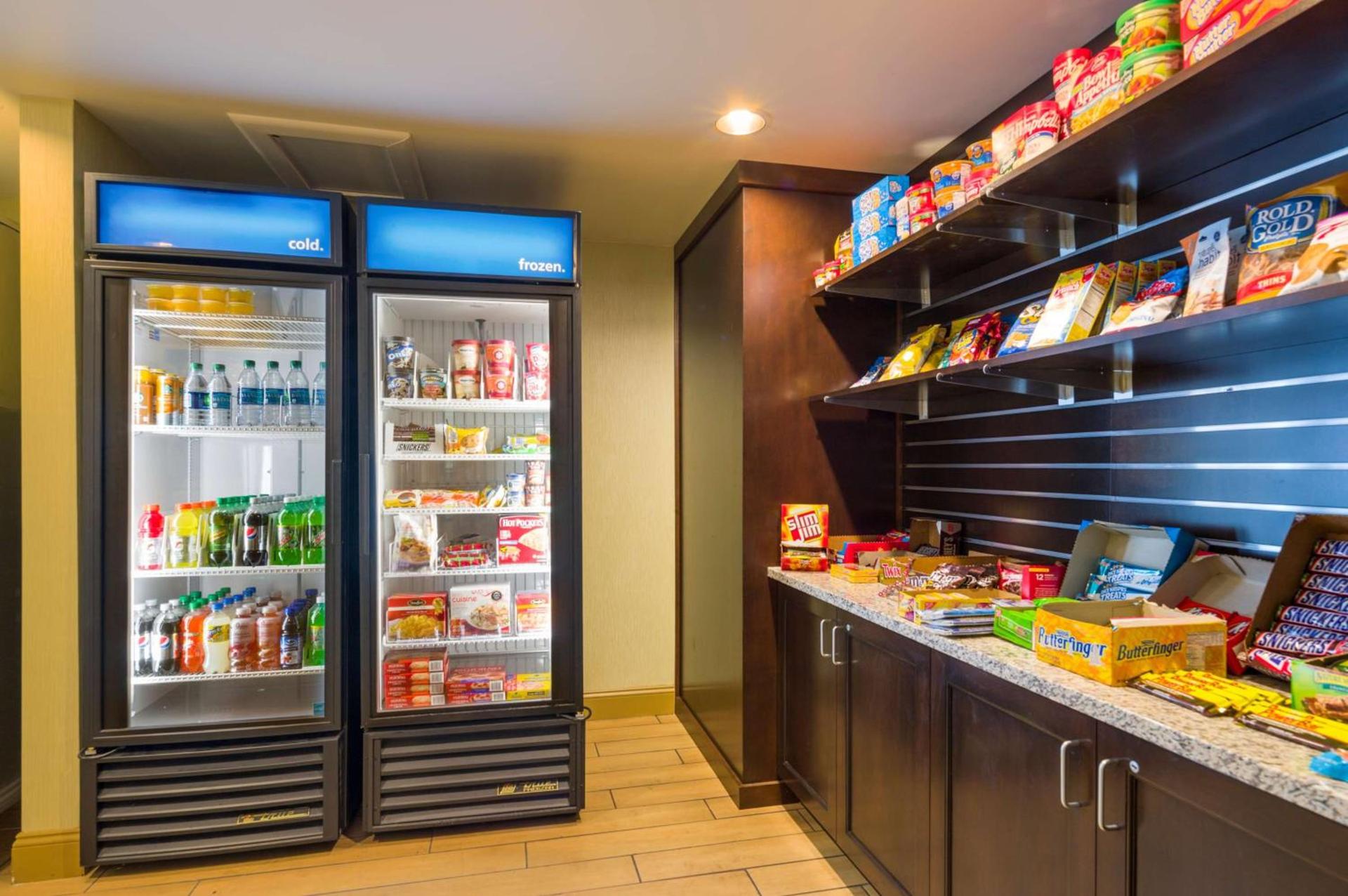 Hampton Inn Danville photo 15