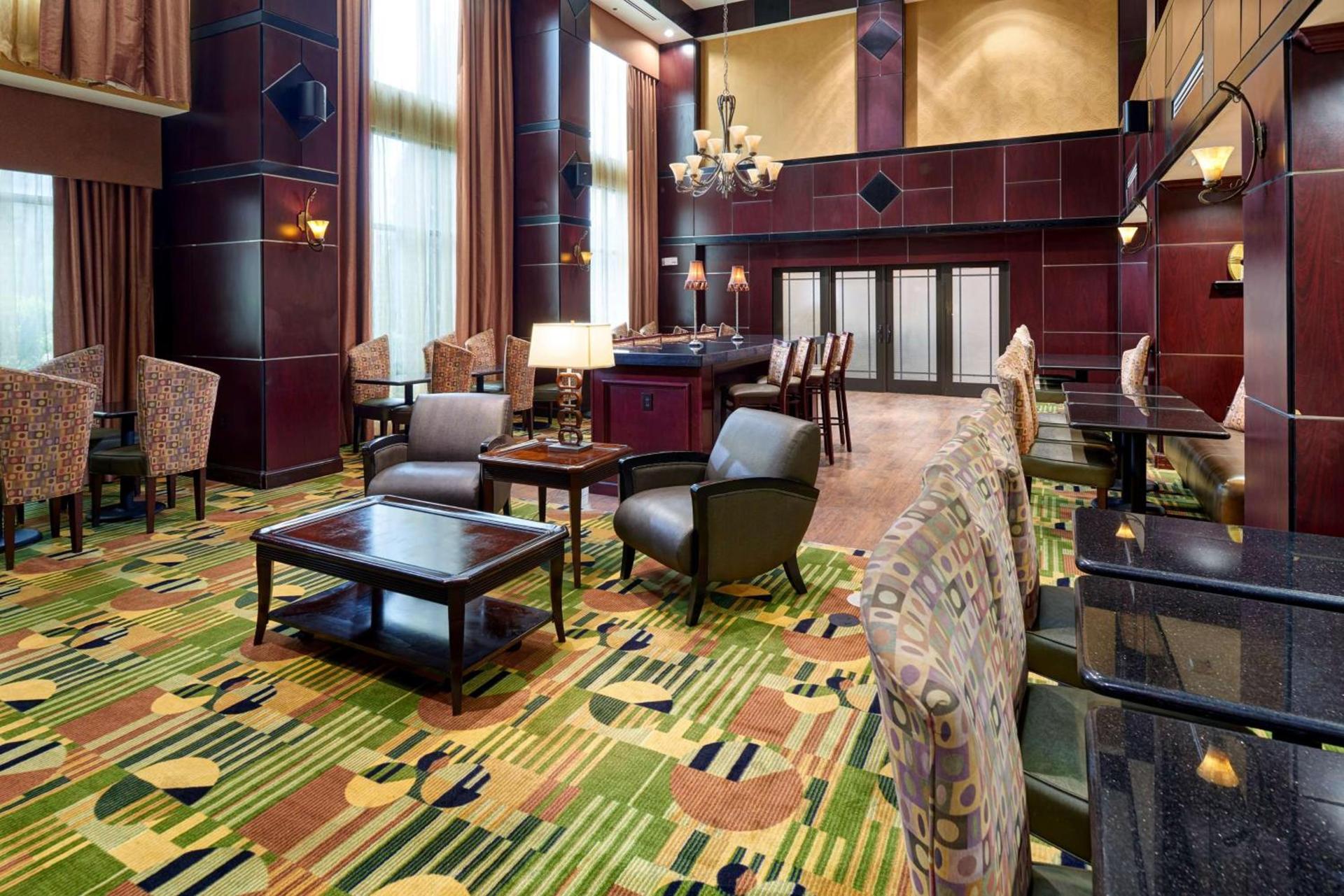 Hampton Inn & Suites Austin South Buda photo 8