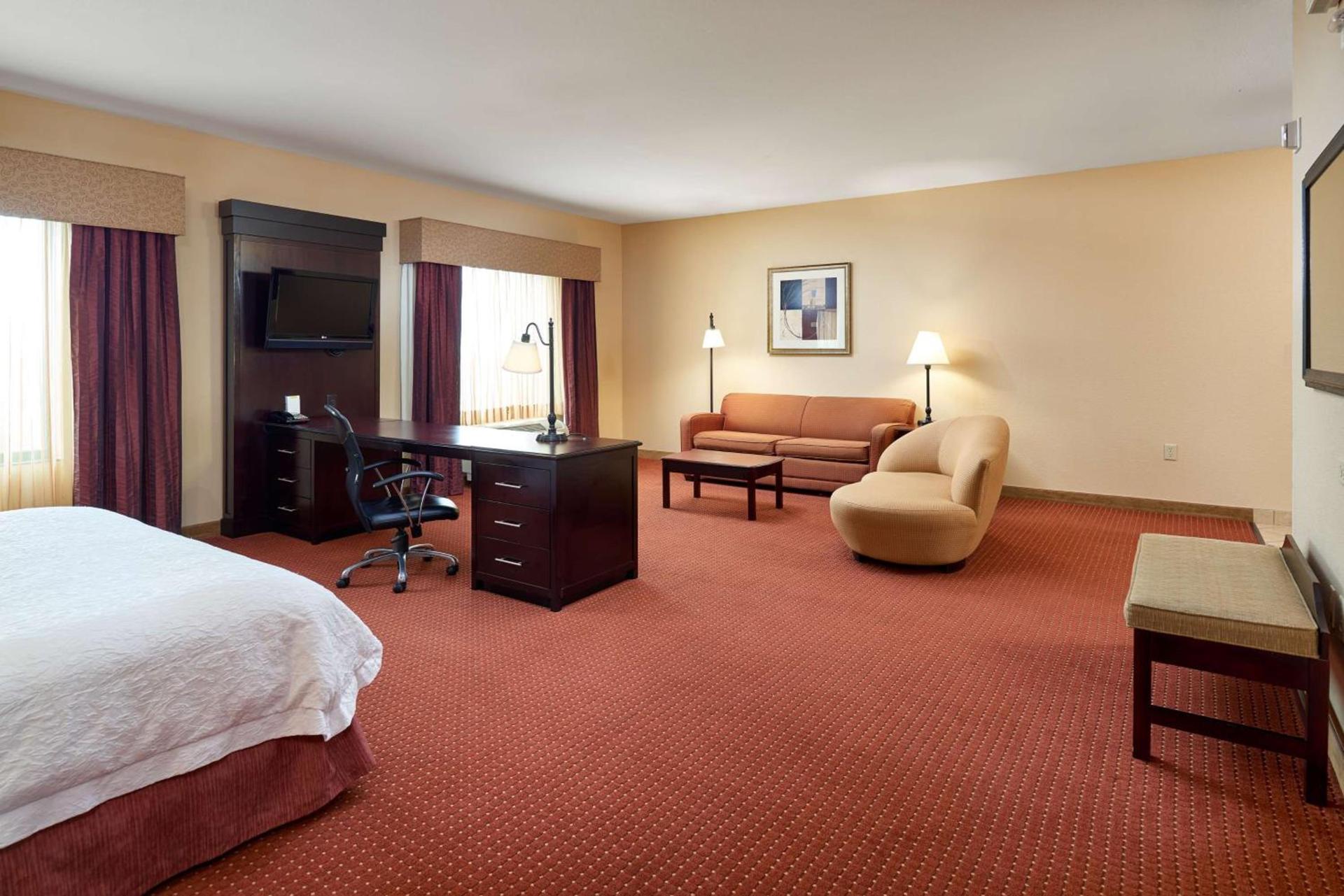 Hampton Inn & Suites Austin South Buda photo 14