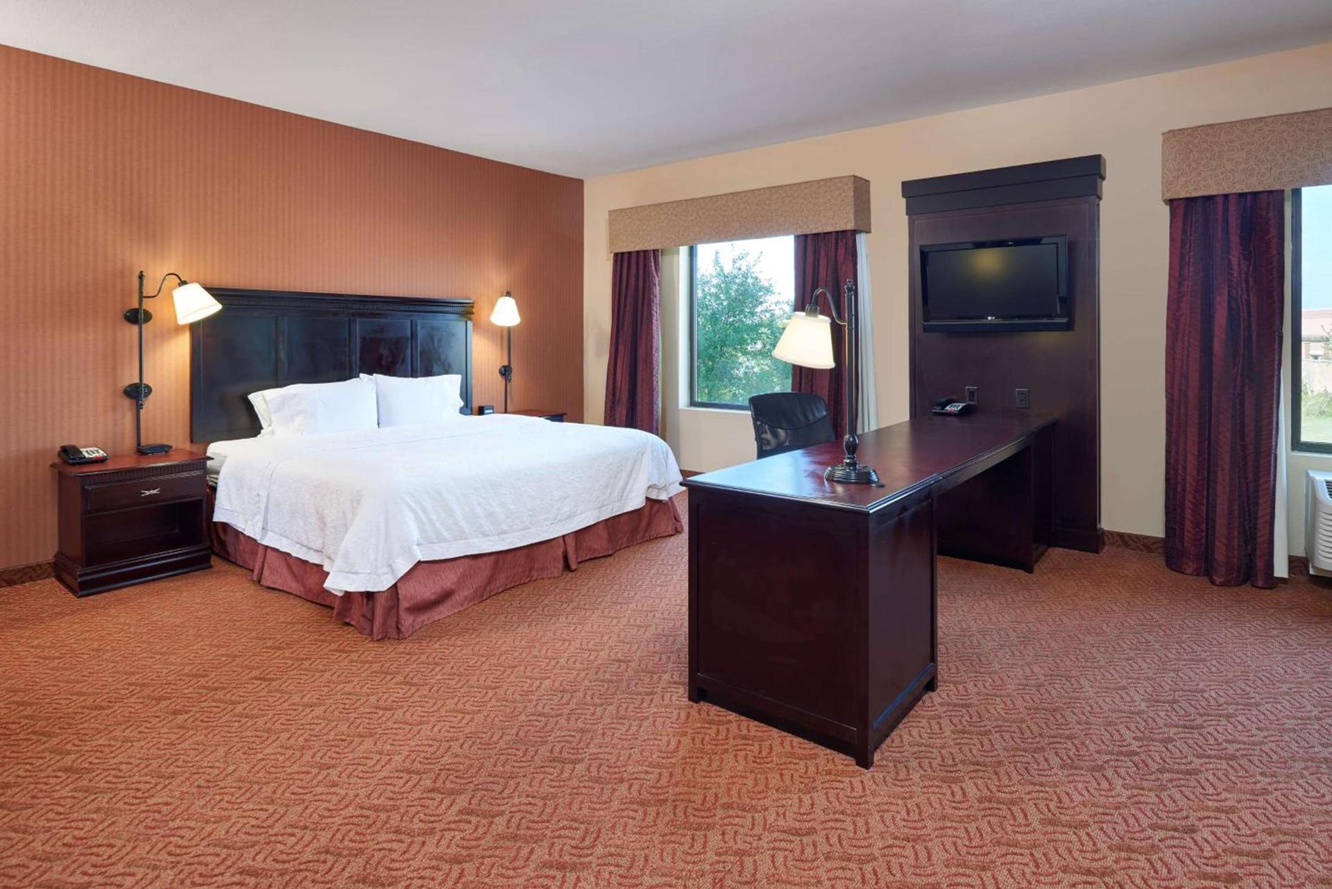 Hampton Inn & Suites Austin South Buda photo 20