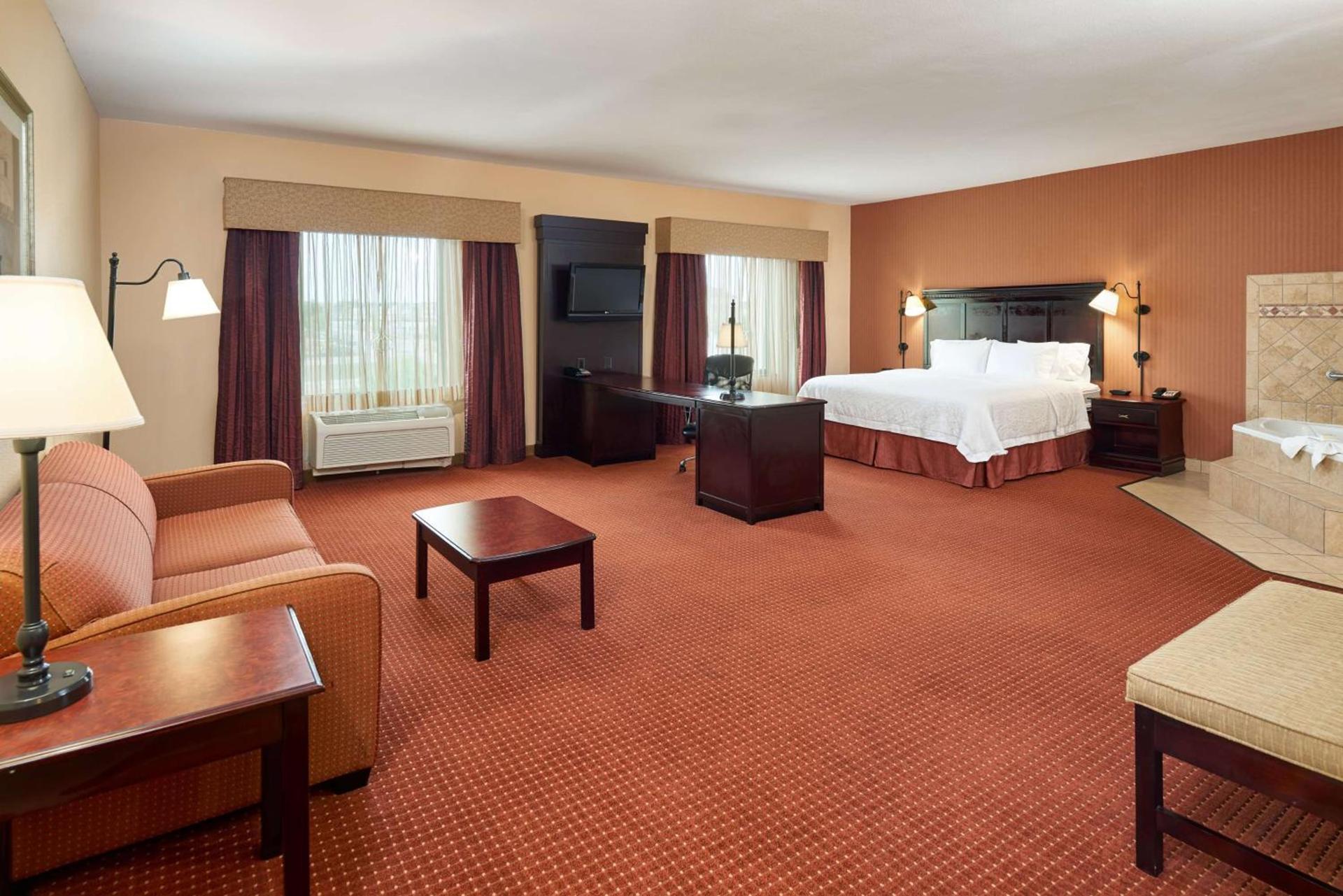 Hampton Inn & Suites Austin South Buda photo 24