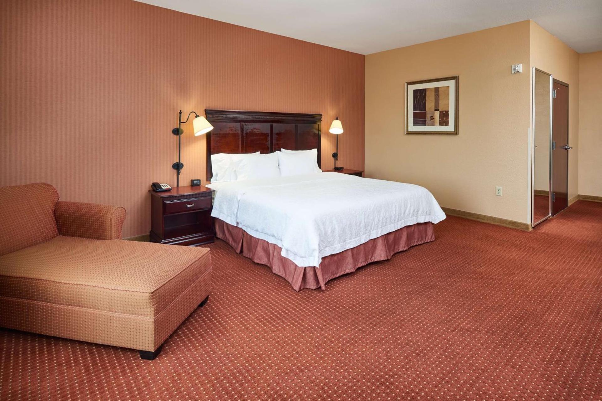 Hampton Inn & Suites Austin South Buda photo 30