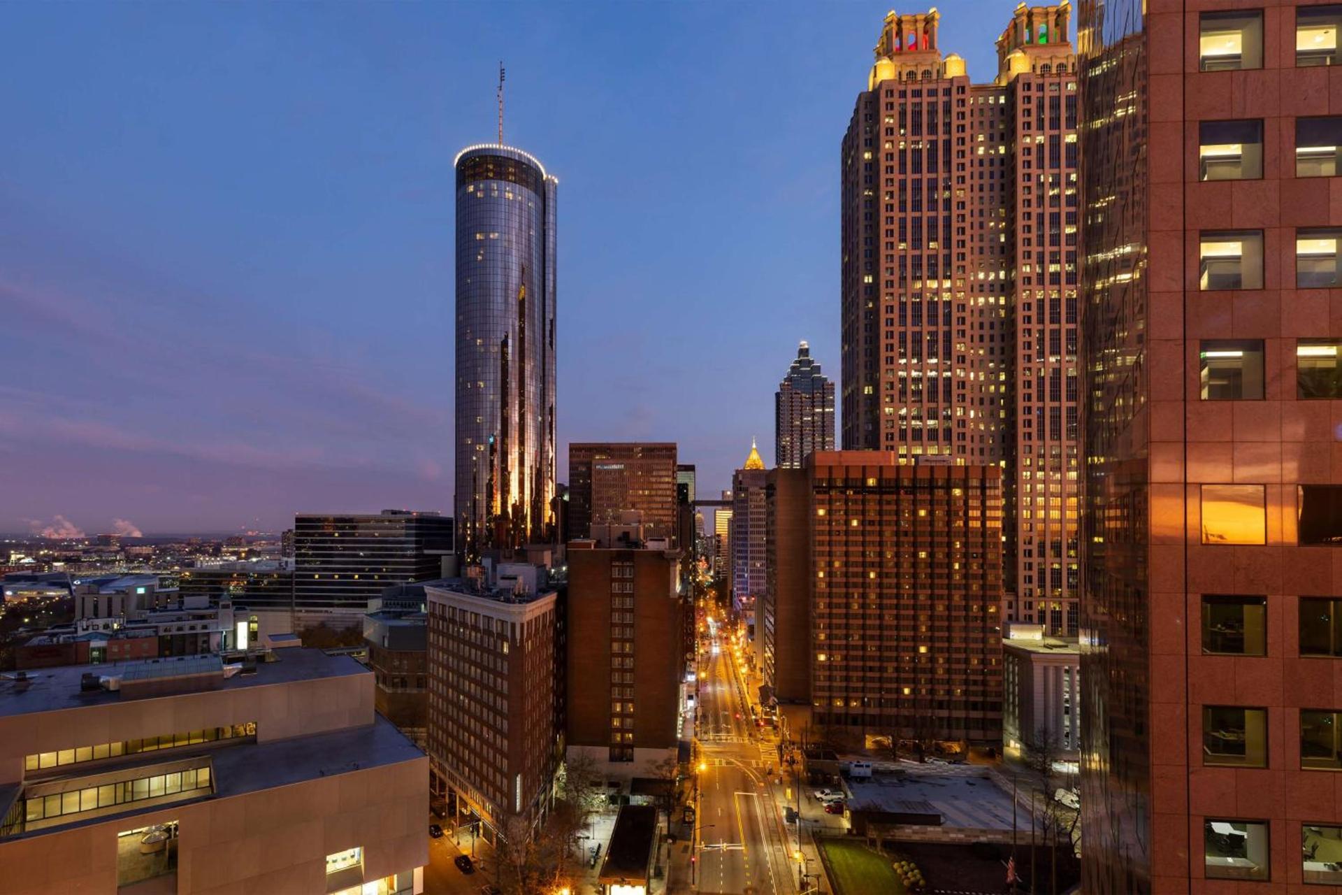 The Candler Hotel Atlanta, Curio Collection by Hilton photo 4