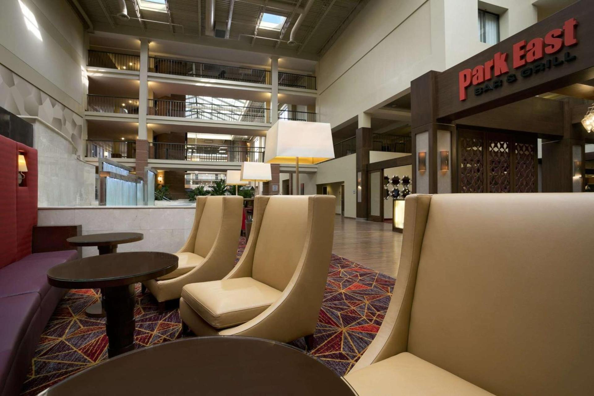 Embassy Suites Cleveland - Beachwood photo 3