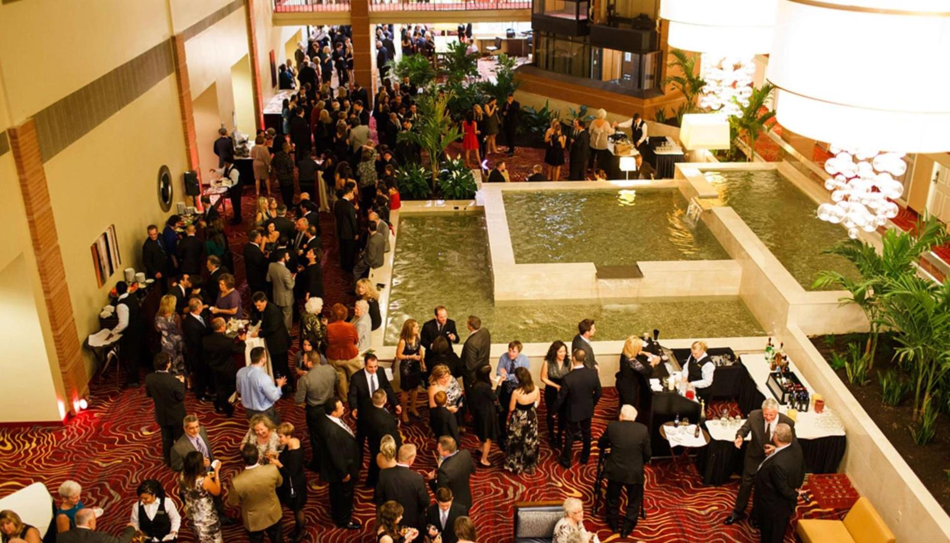 Embassy Suites Cleveland - Beachwood photo 8