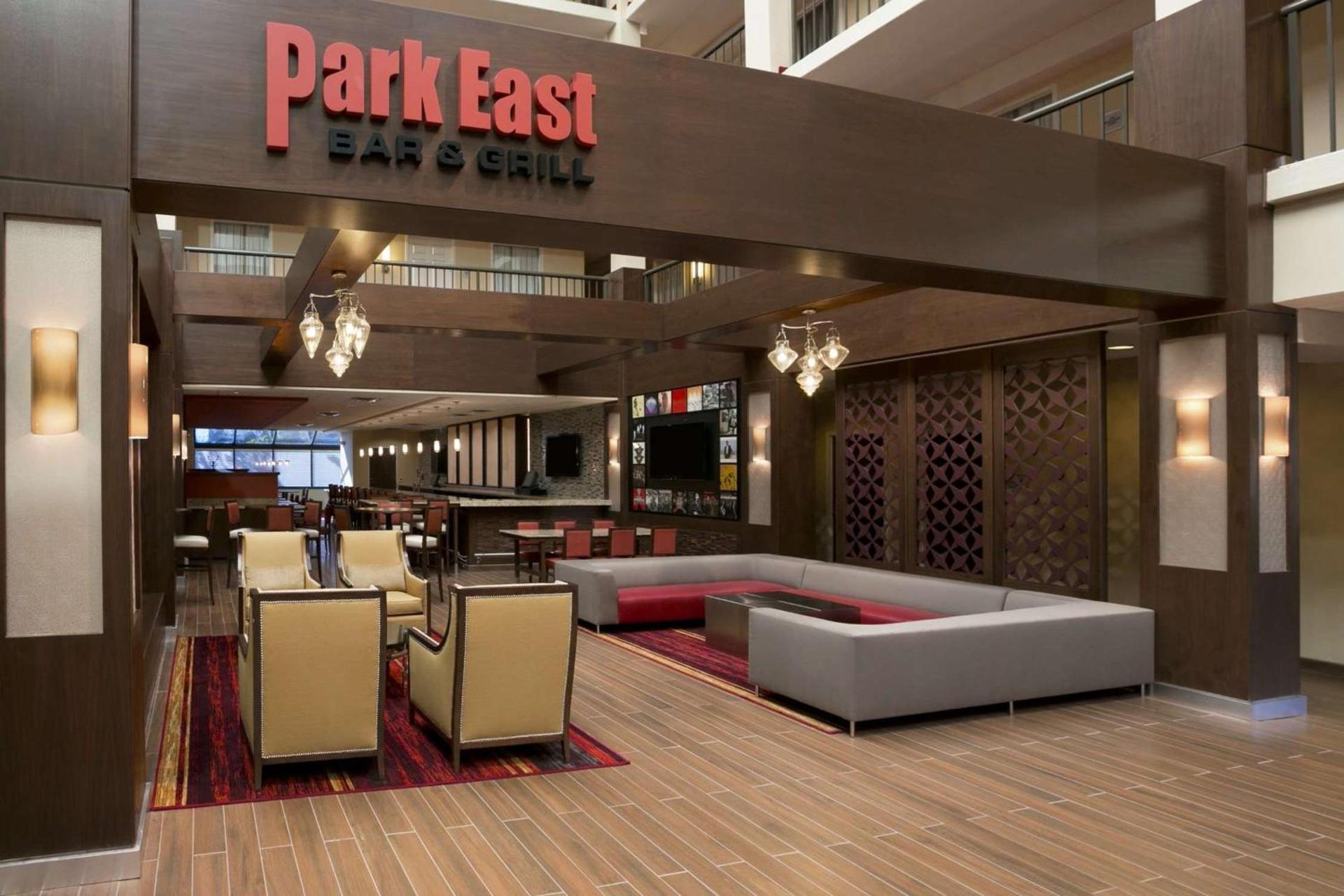 Embassy Suites Cleveland - Beachwood photo 10