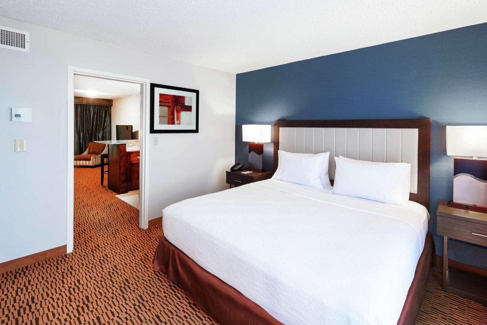 Embassy Suites by Hilton Dallas Market Center photo 30