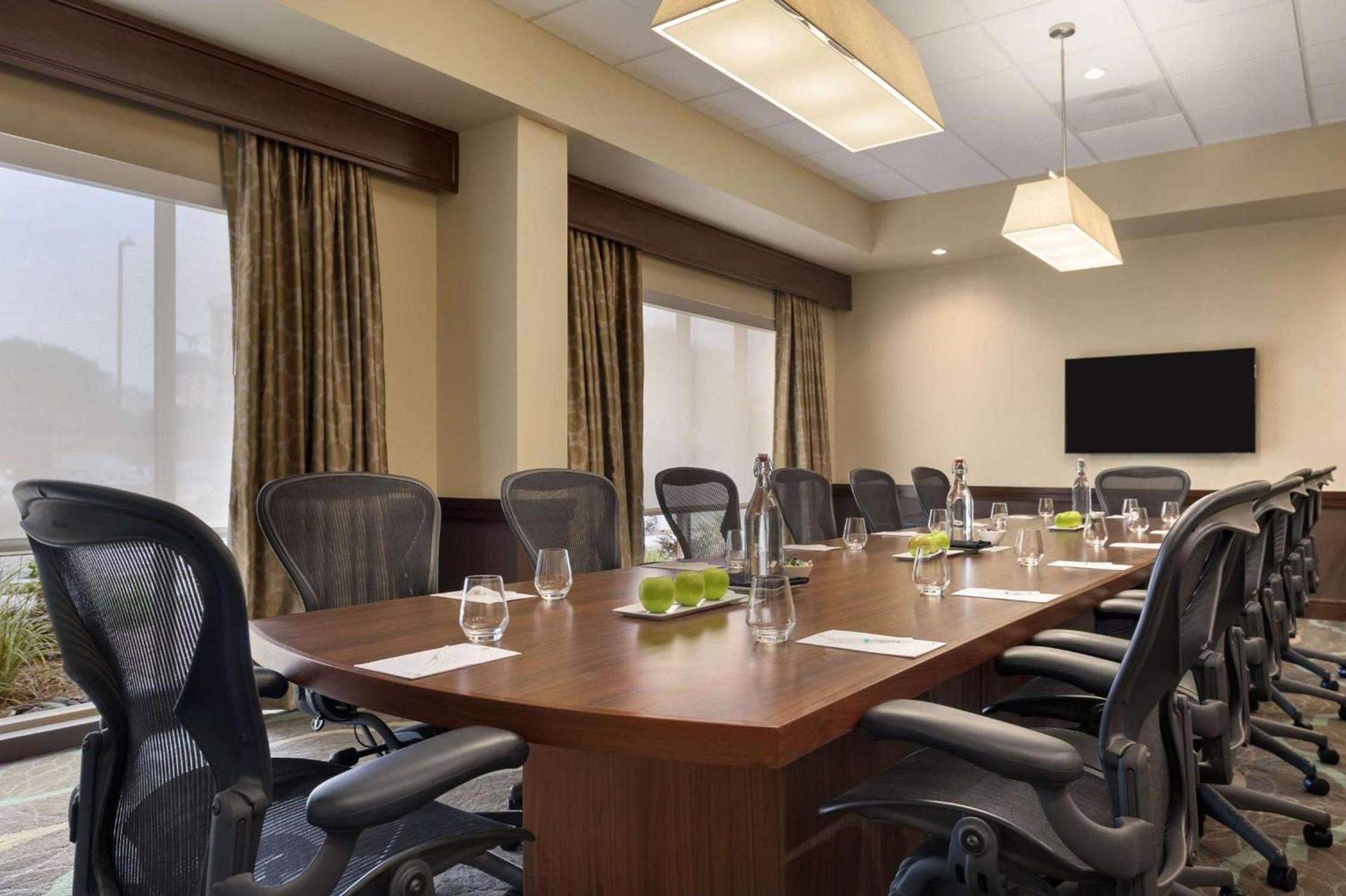 Embassy Suites by Hilton Dallas Market Center photo 46