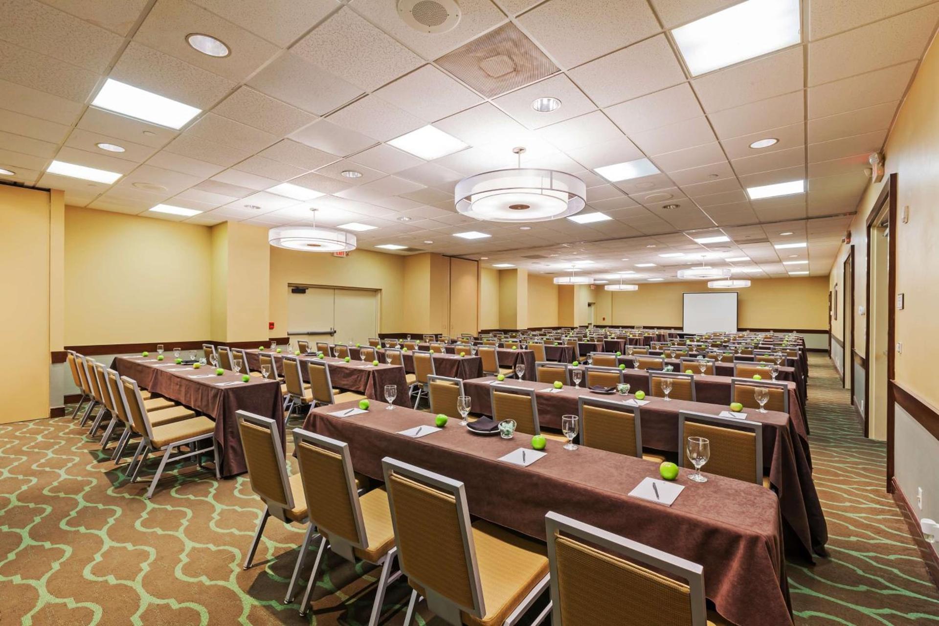 Embassy Suites by Hilton Dallas Market Center photo 58