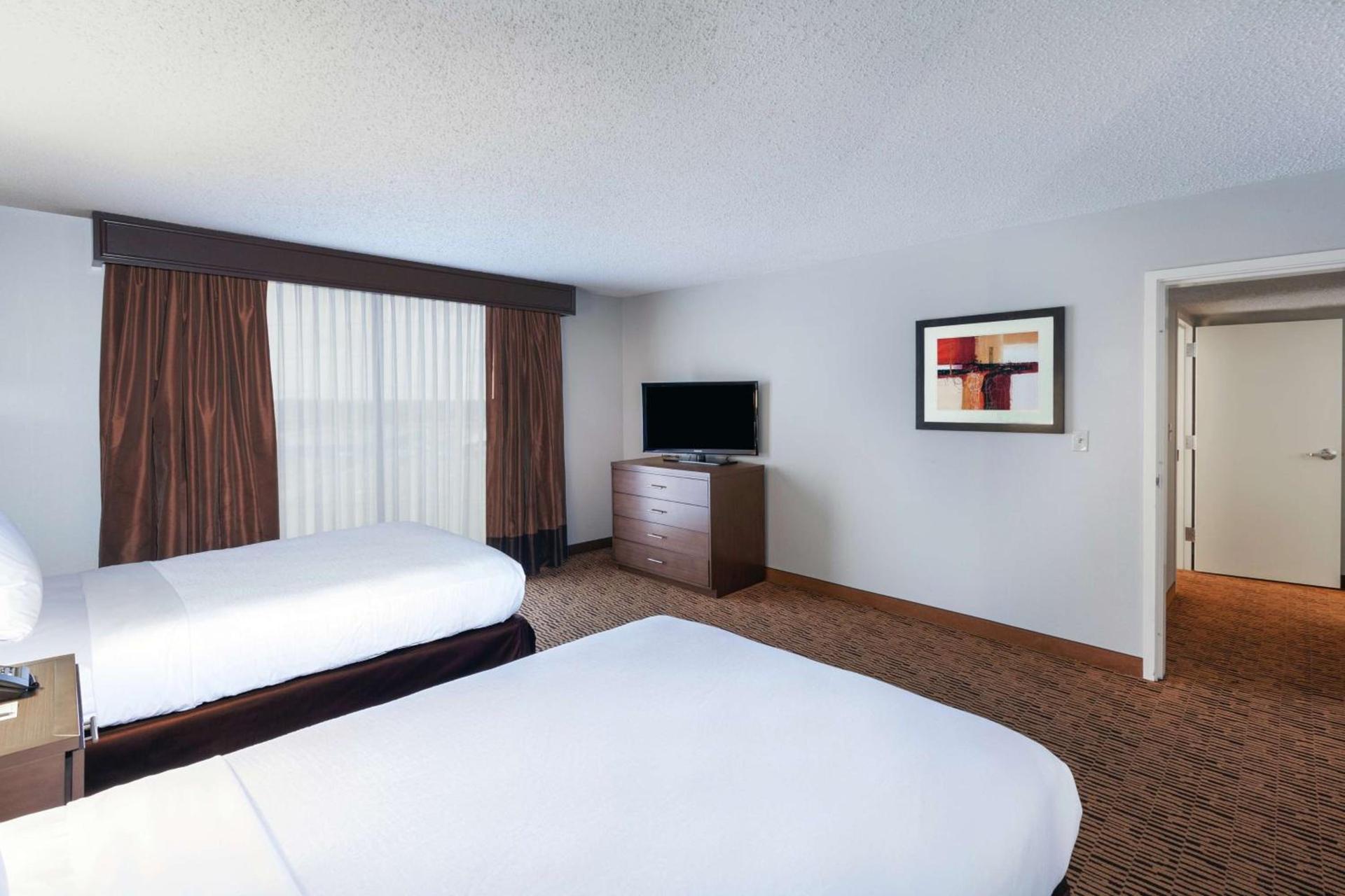 Embassy Suites by Hilton Dallas Market Center photo 66