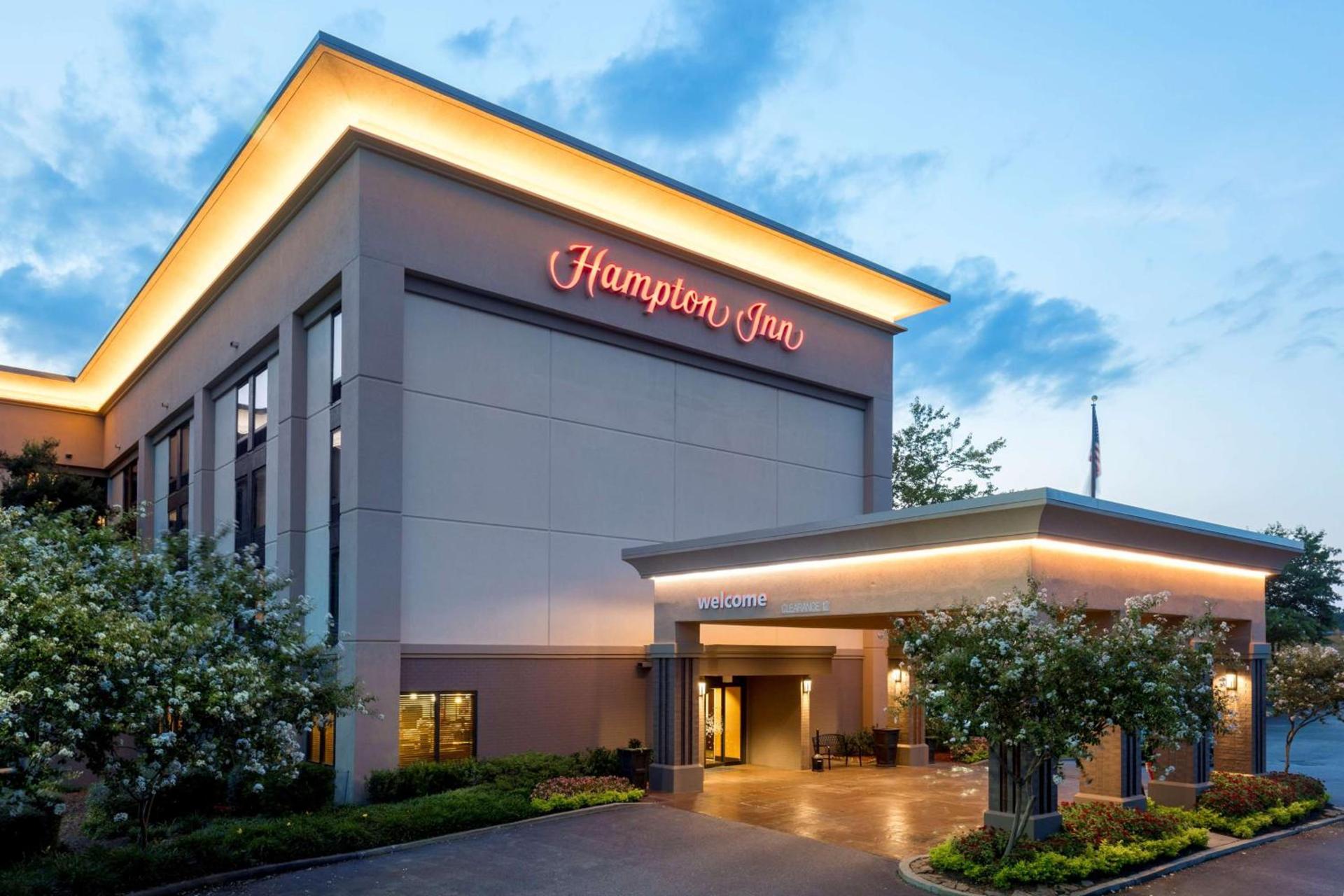 Hampton Inn Memphis-Walnut Grove/Baptist East photo 9