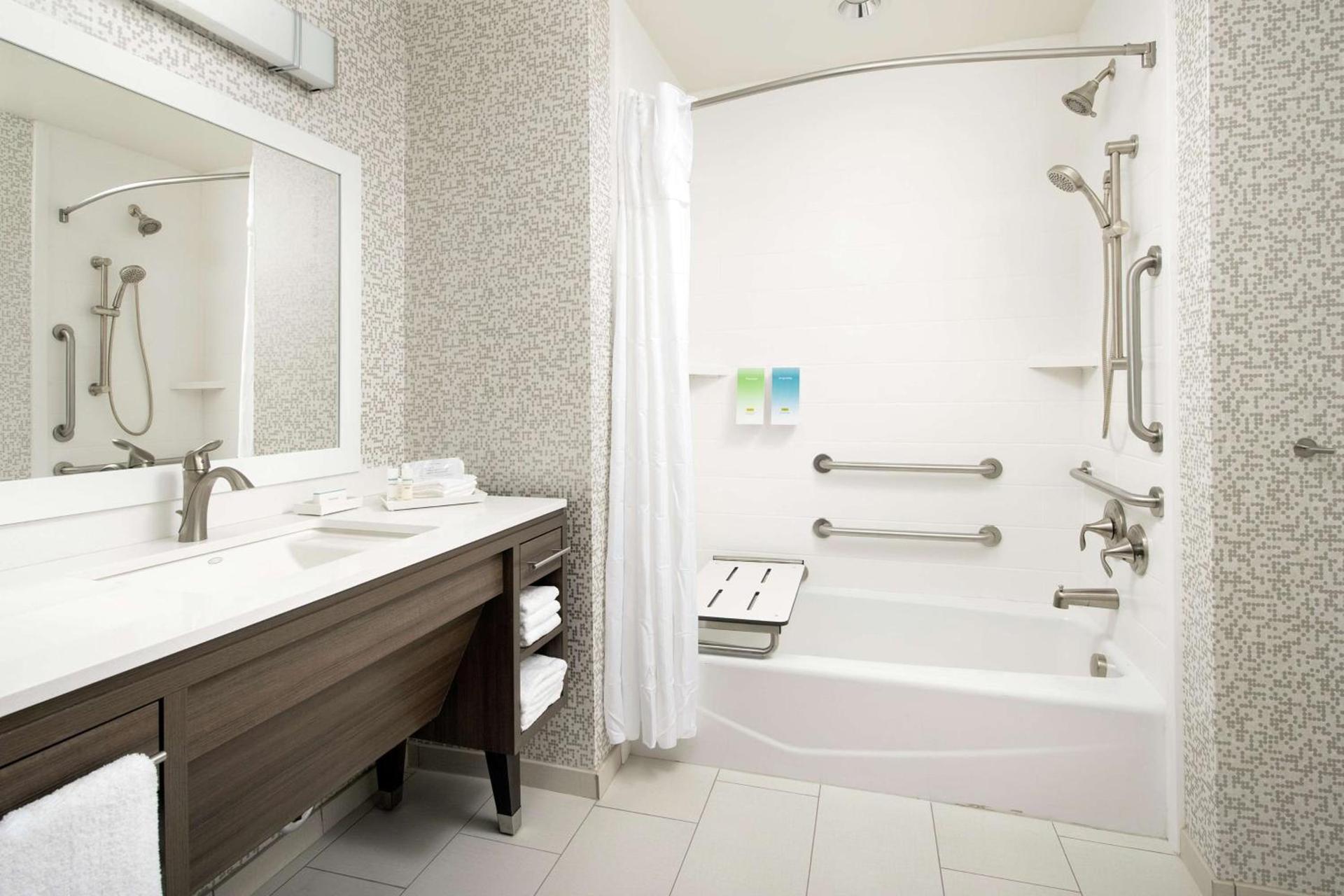 Home2 Suites By Hilton Longmont photo 14