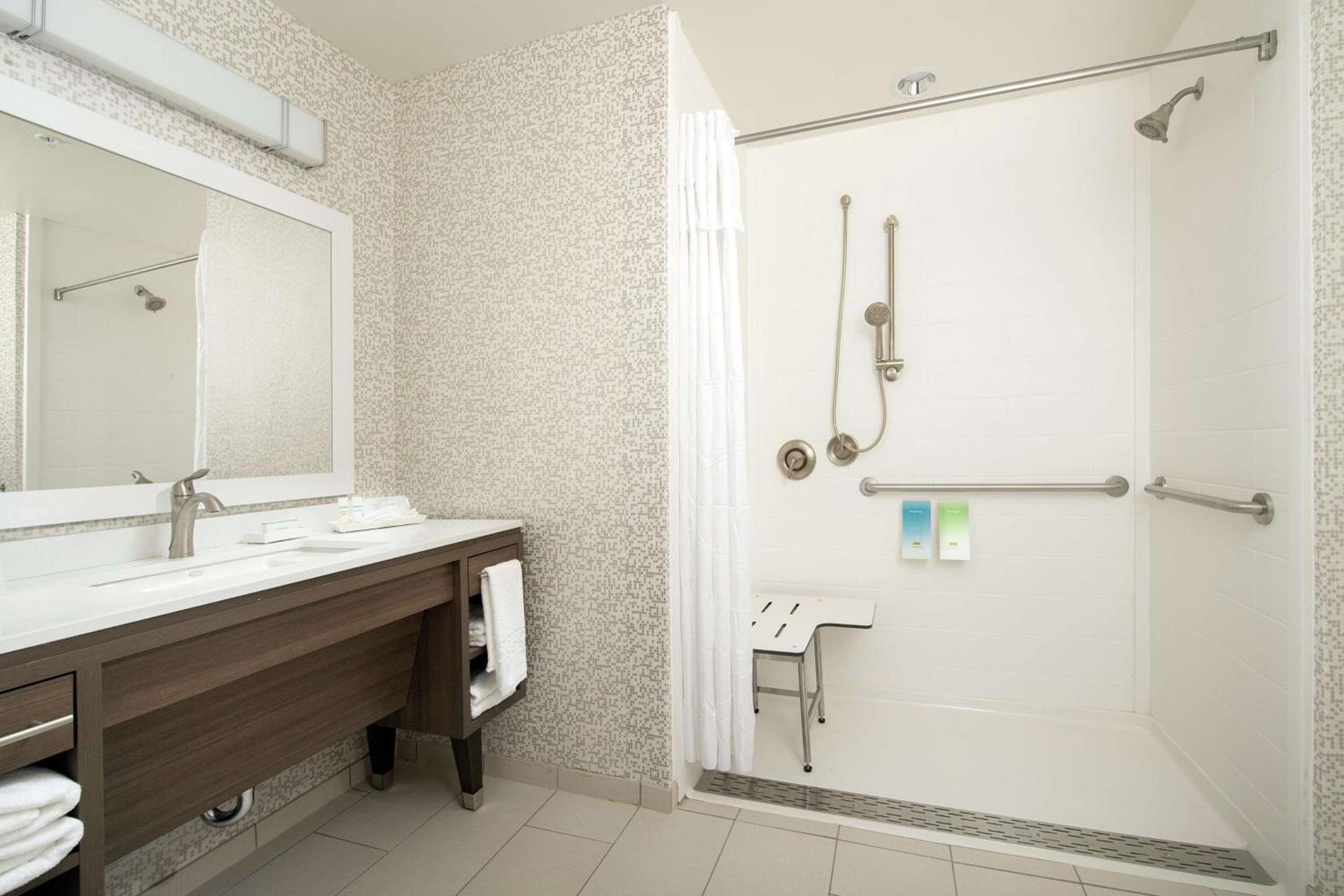 Home2 Suites By Hilton Longmont photo 18