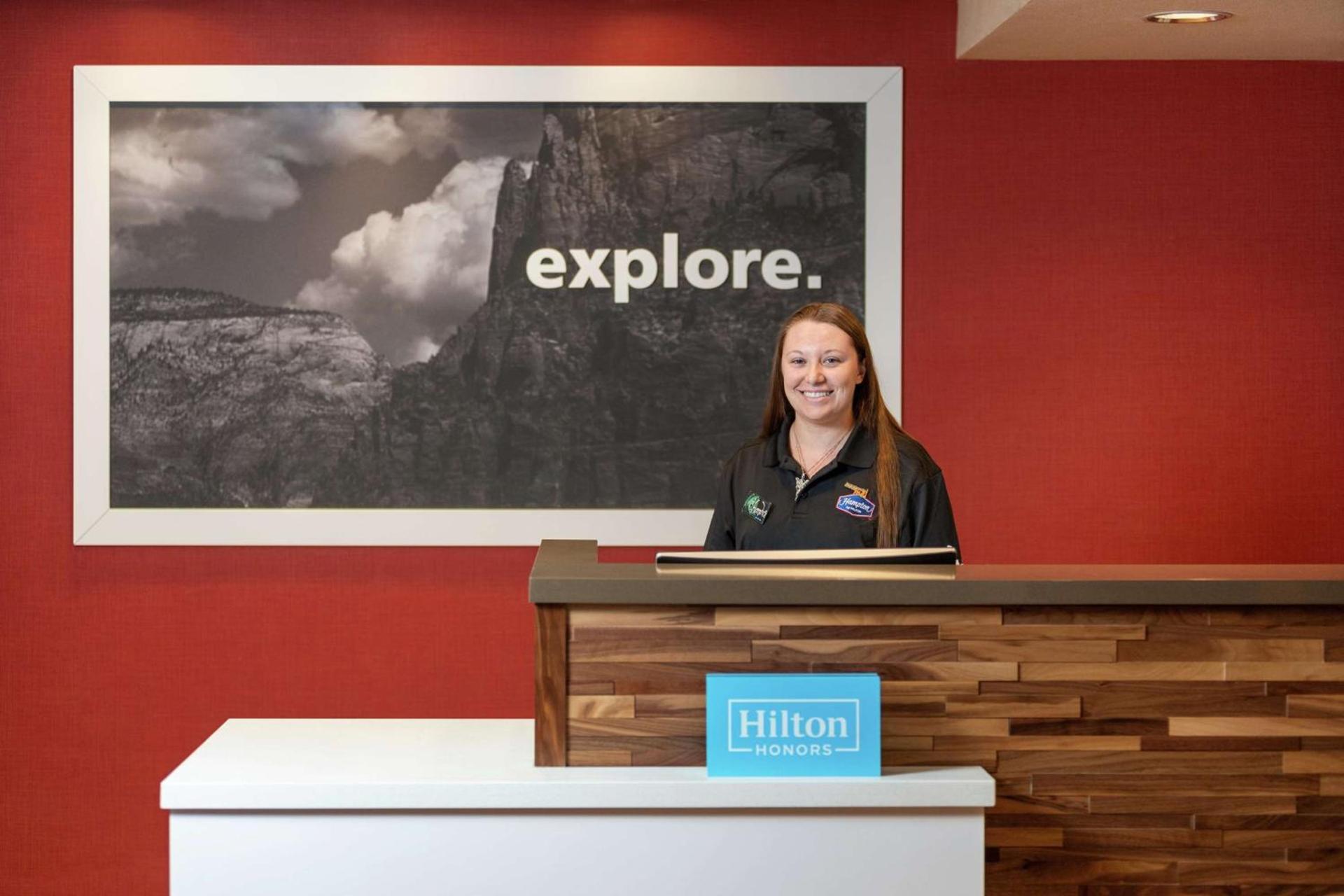 Hampton Inn Phoenix-Chandler photo 3