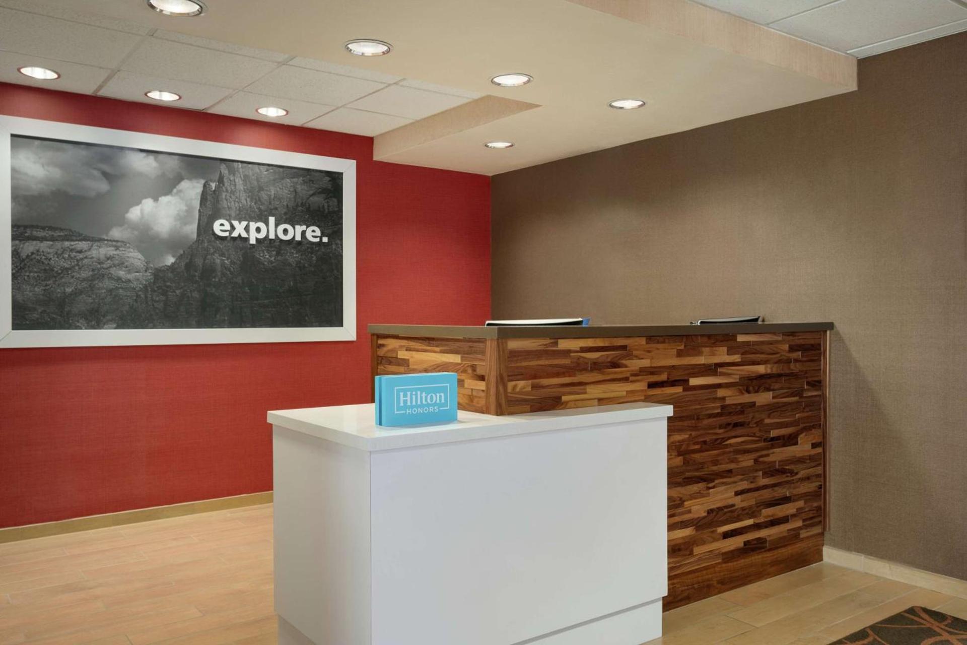 Hampton Inn Phoenix-Chandler photo 4
