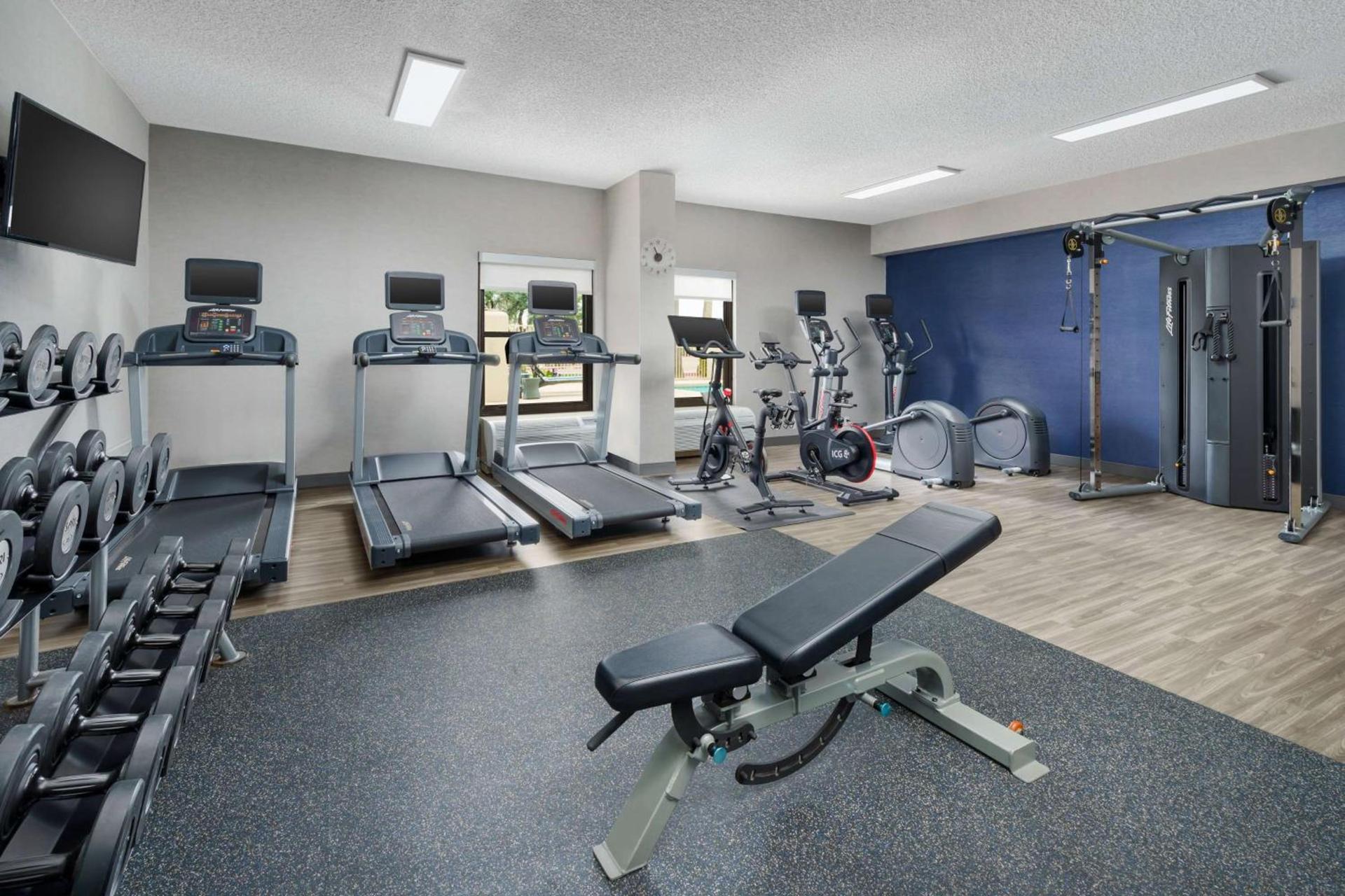 Hampton Inn Phoenix-Chandler photo 11