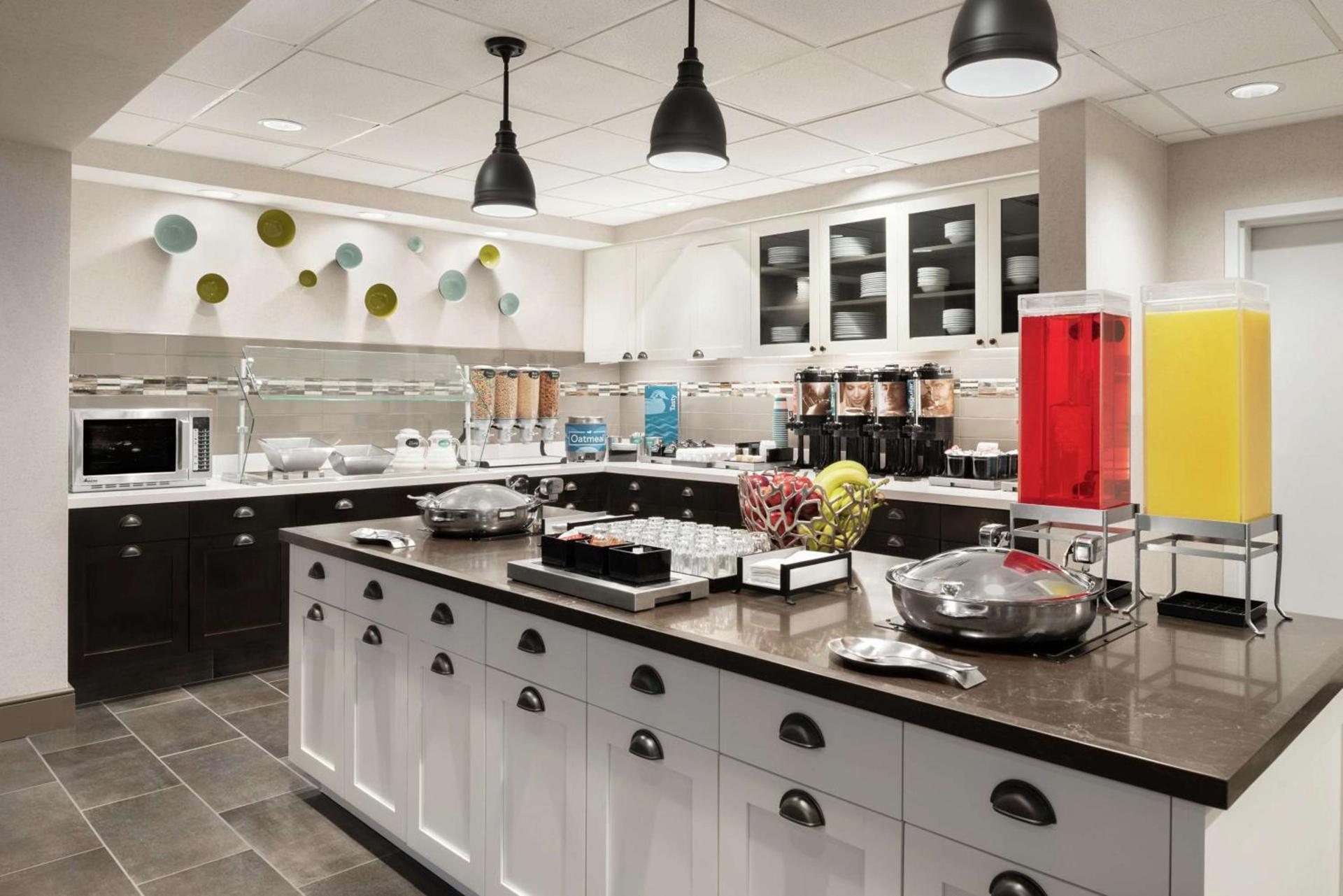 Homewood Suites by Hilton Rochester Henrietta photo 8