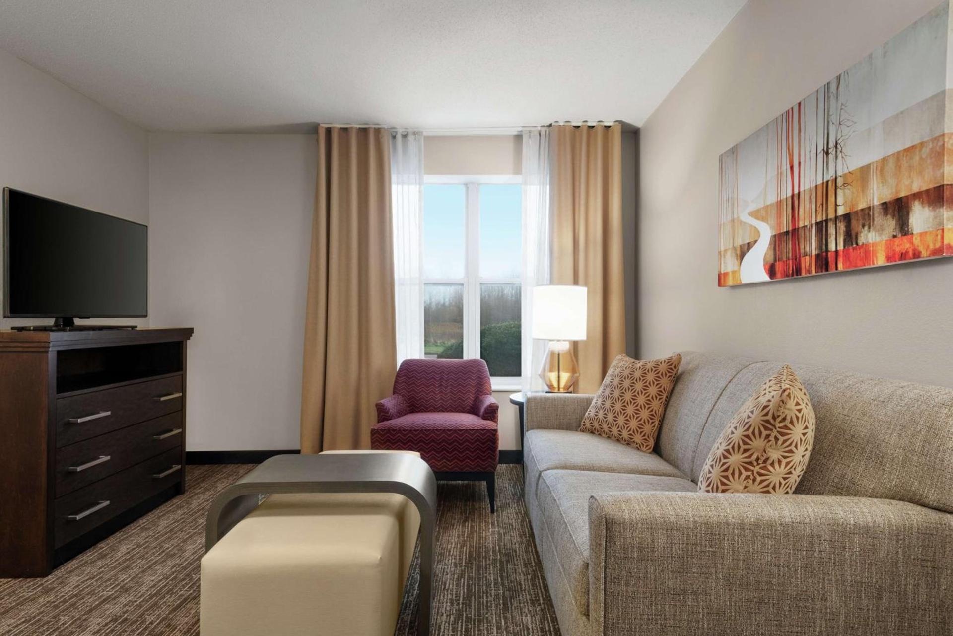 Homewood Suites by Hilton Rochester Henrietta photo 18