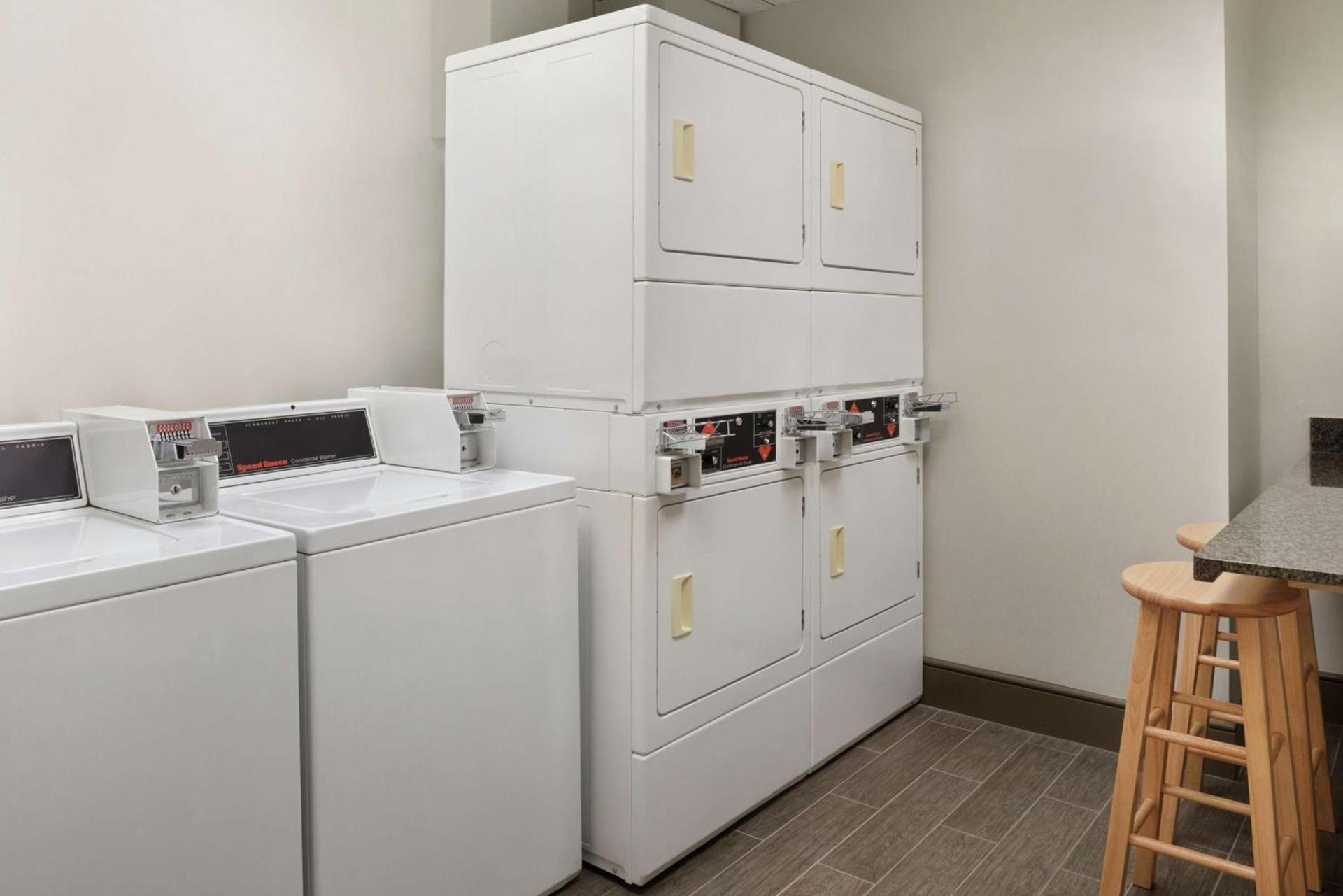 Homewood Suites by Hilton Rochester Henrietta photo 36