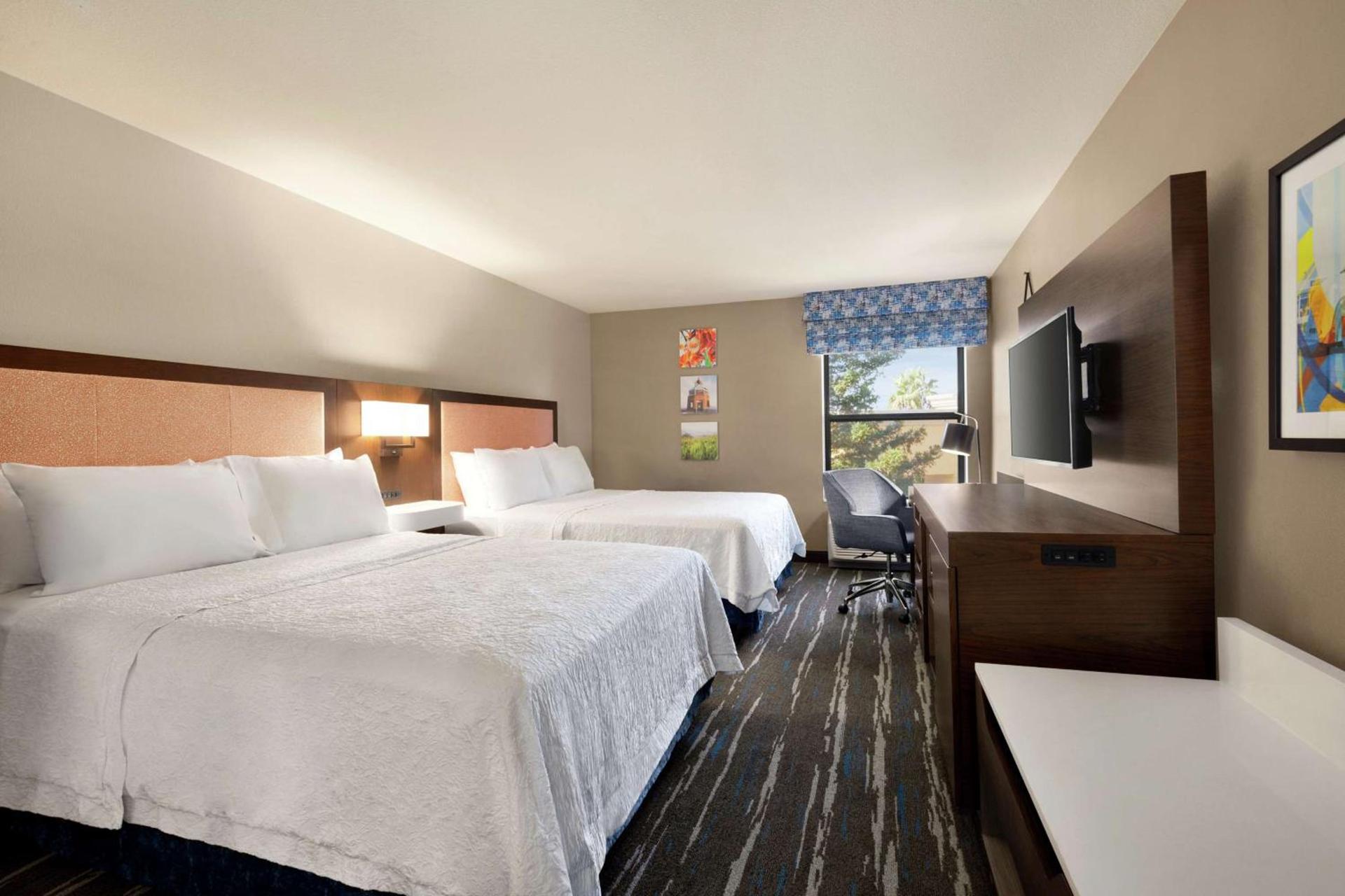 Hampton Inn Tracy photo 13