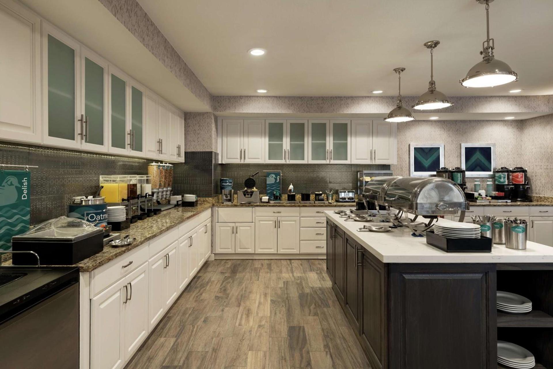 Homewood Suites by Hilton Erie photo 9