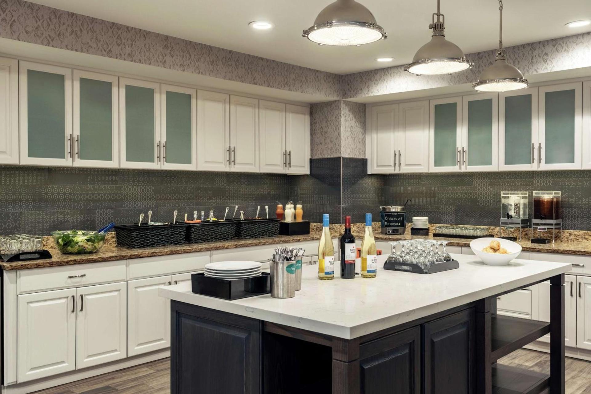 Homewood Suites by Hilton Erie photo 8