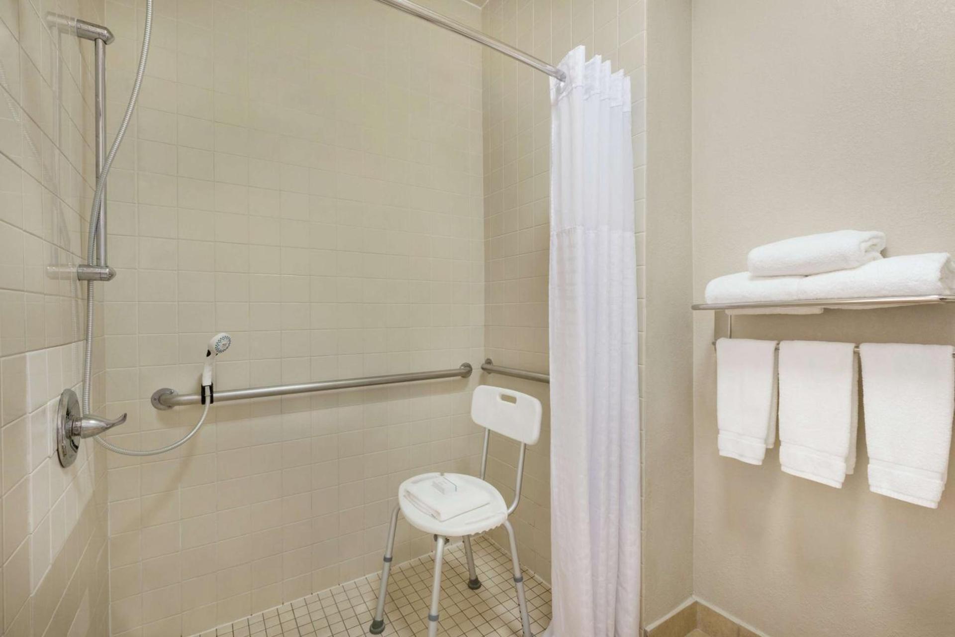 Homewood Suites by Hilton Dallas-Arlington photo 17