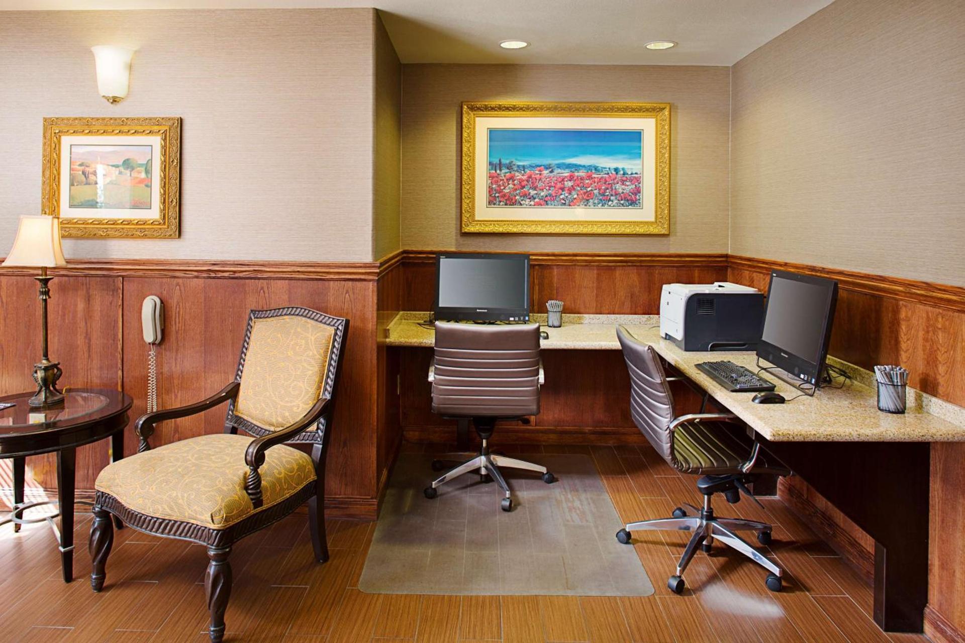 Hampton Inn & Suites Palmdale photo 28