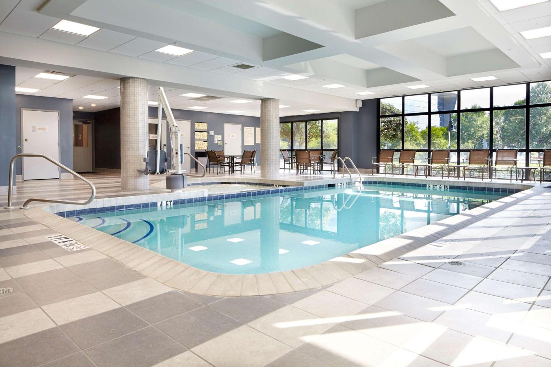 Embassy Suites by Hilton Atlanta Galleria photo 5