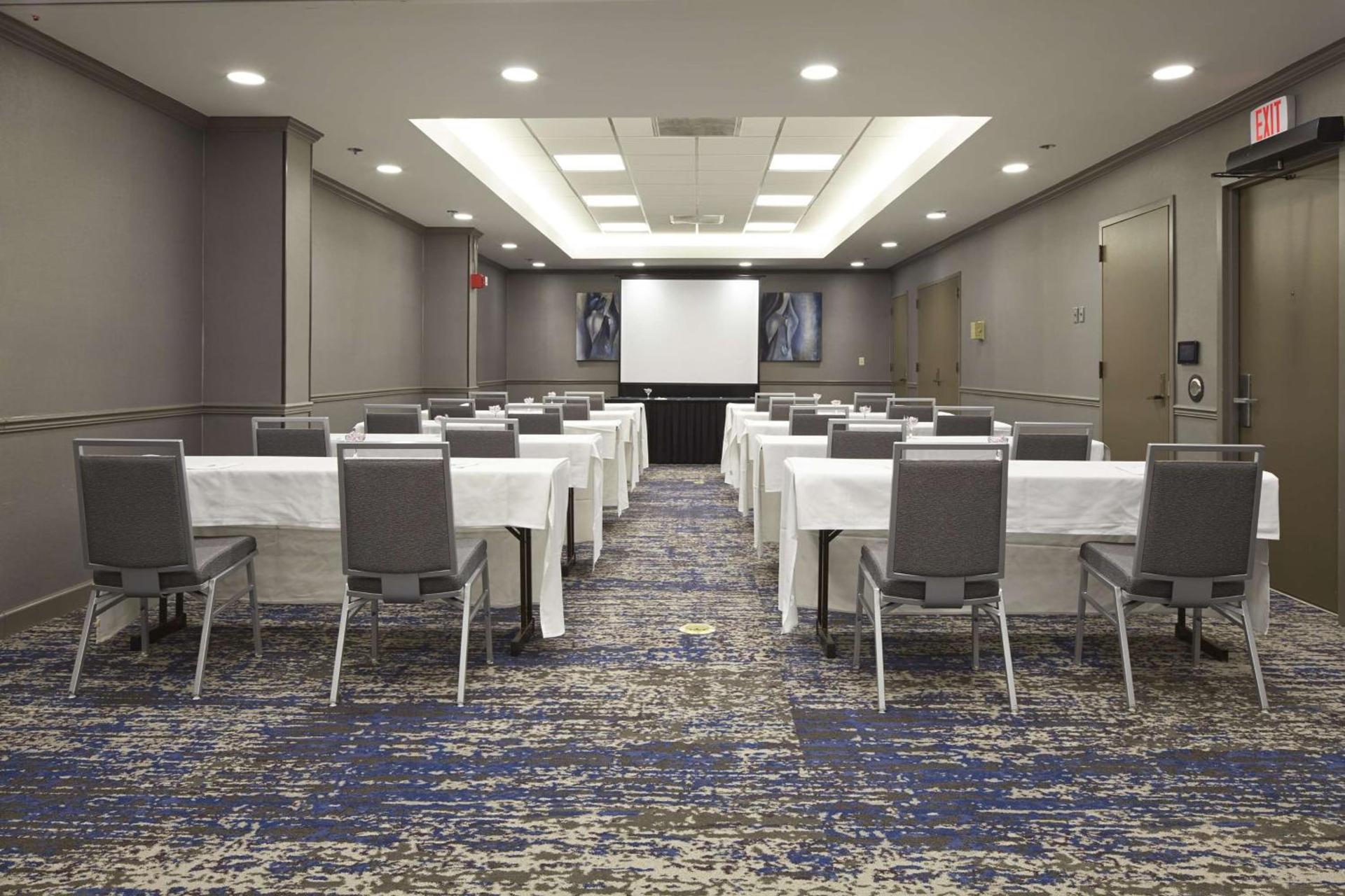 Embassy Suites by Hilton Atlanta Galleria photo 12