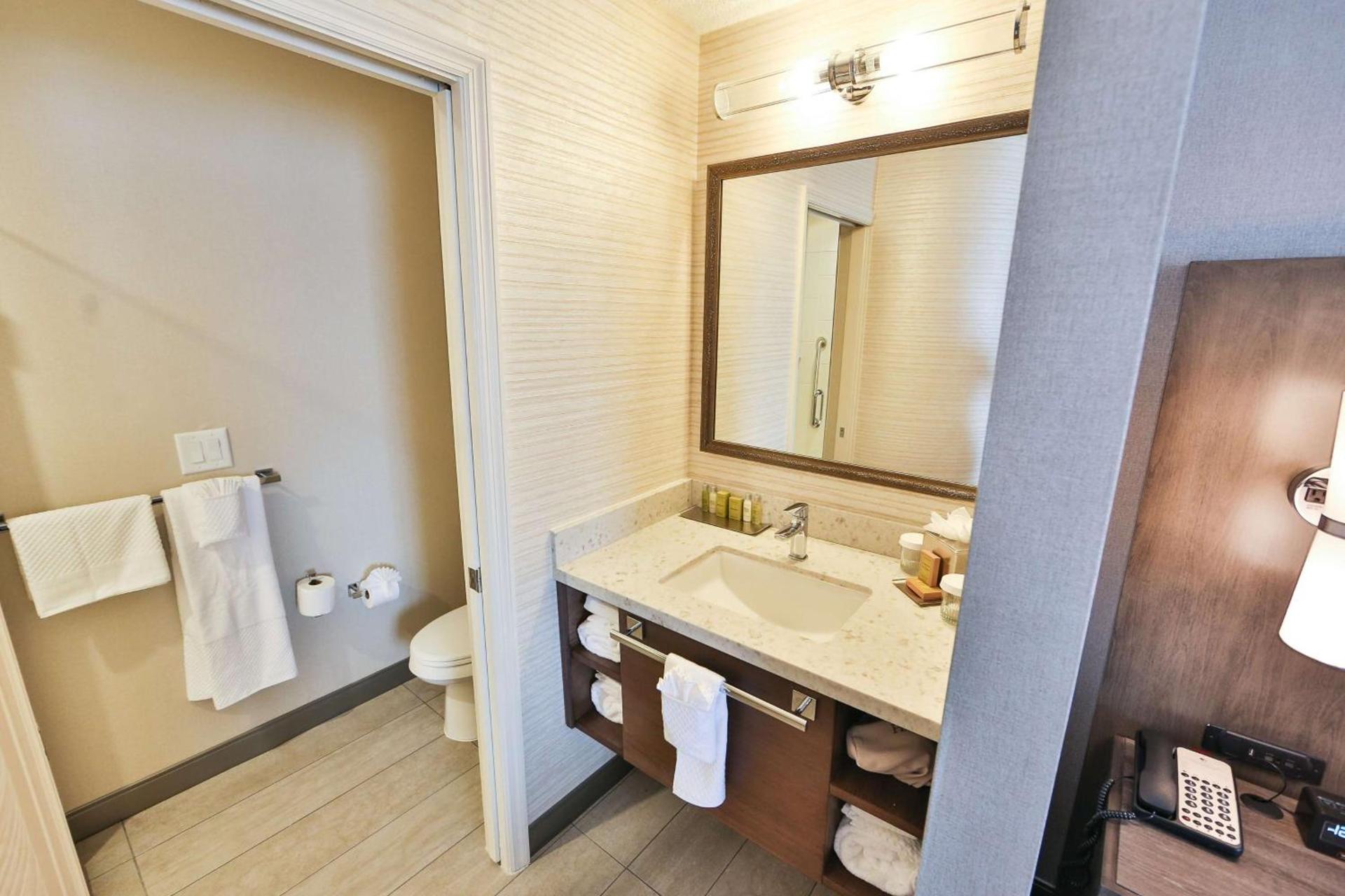 DoubleTree by Hilton Atlanta Alpharetta-Windward photo 18