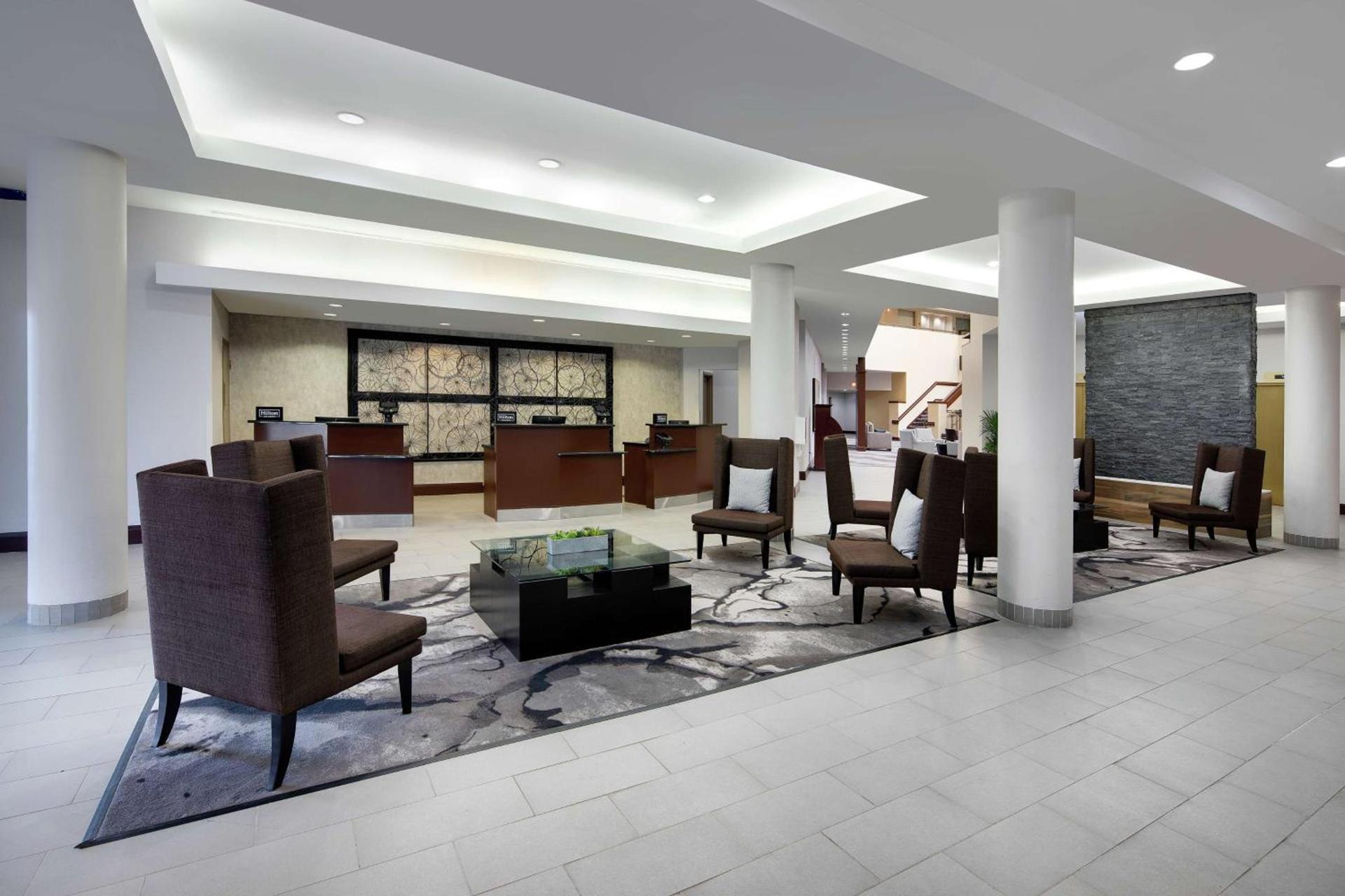 Embassy Suites by Hilton Detroit Troy Auburn Hills photo 9