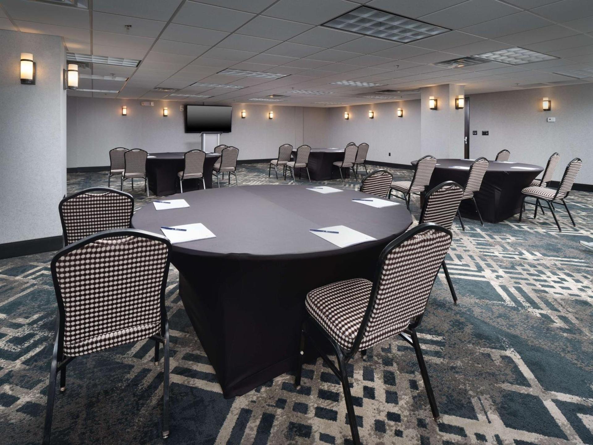 DoubleTree by Hilton Hotel Chattanooga Downtown photo 43