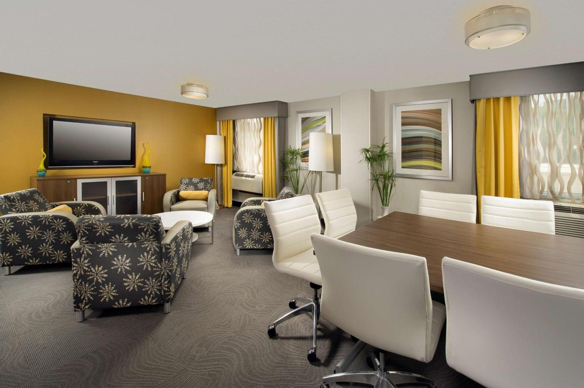 DoubleTree by Hilton Hotel Chattanooga Downtown photo 52