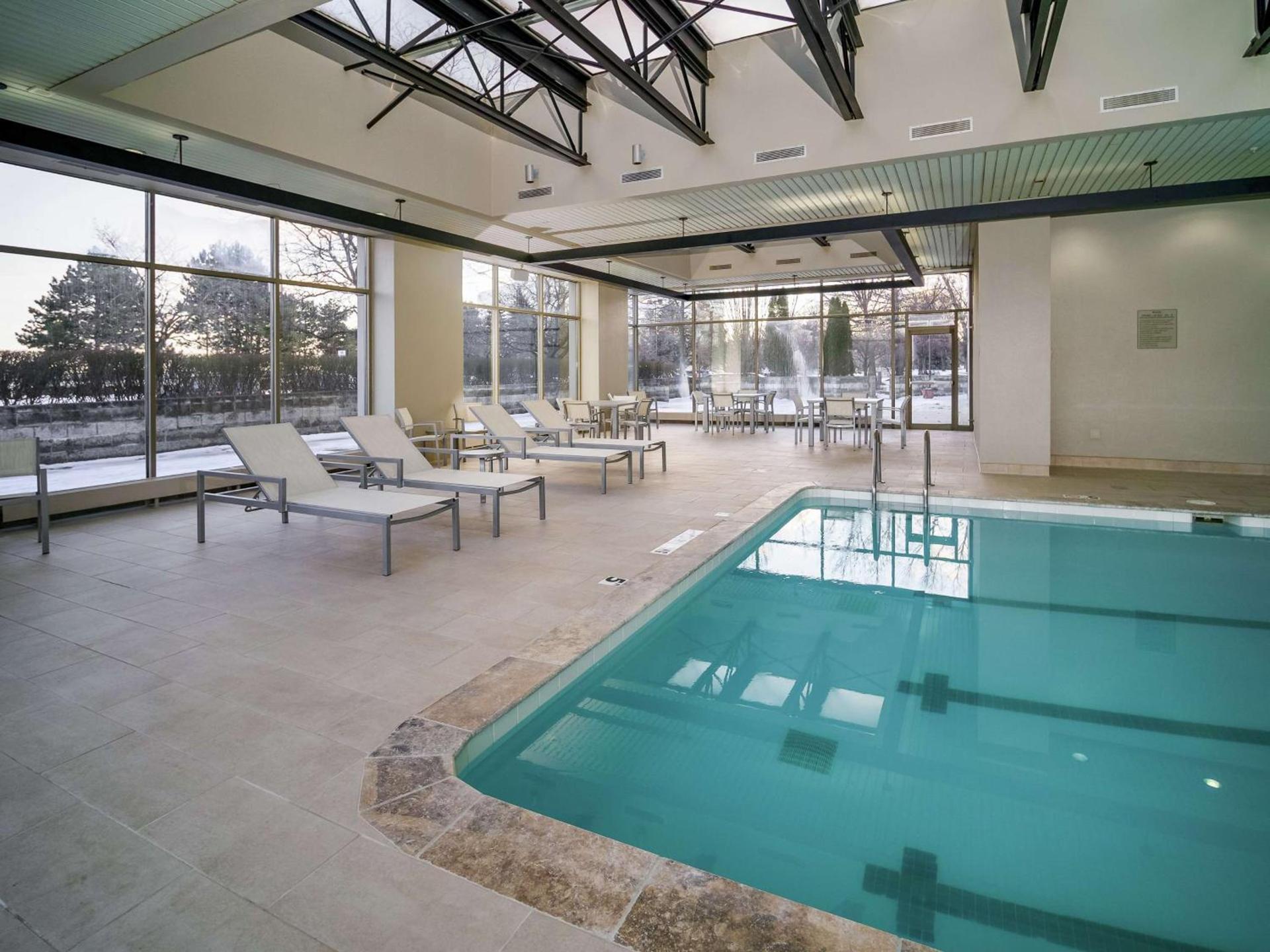 Embassy Suites by Hilton Detroit Troy Auburn Hills photo 14