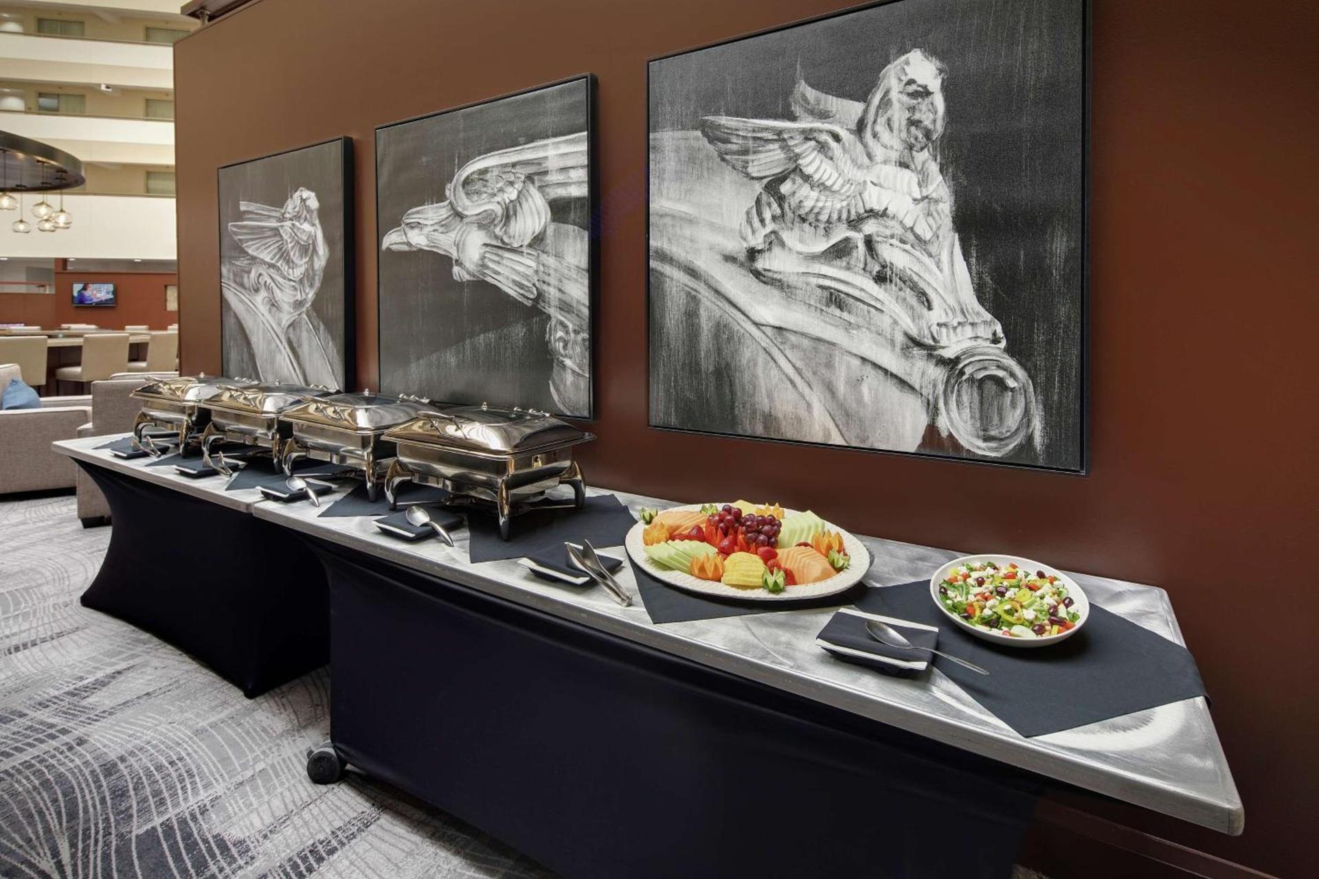 Embassy Suites by Hilton Detroit Troy Auburn Hills photo 18