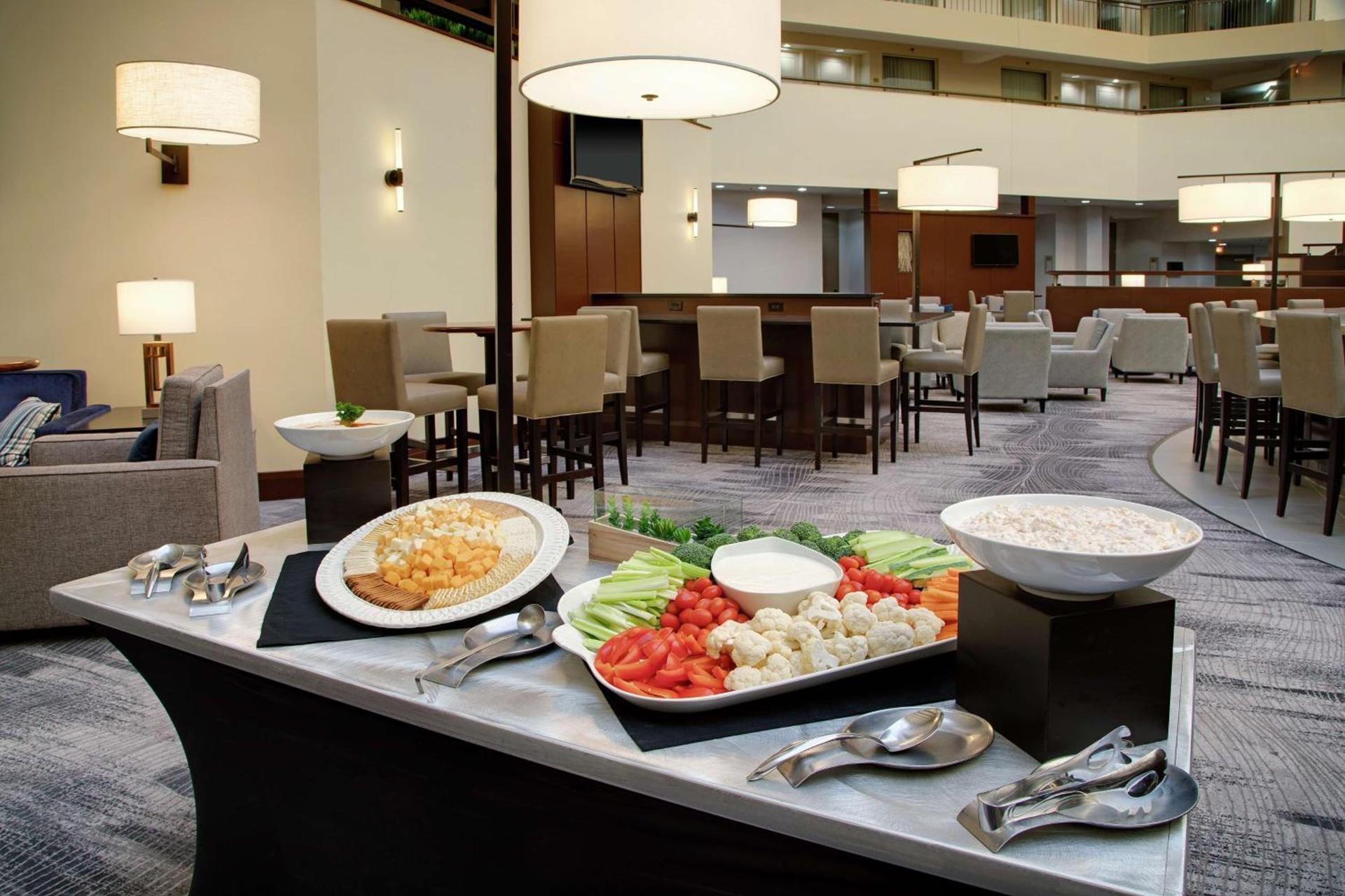Embassy Suites by Hilton Detroit Troy Auburn Hills photo 24