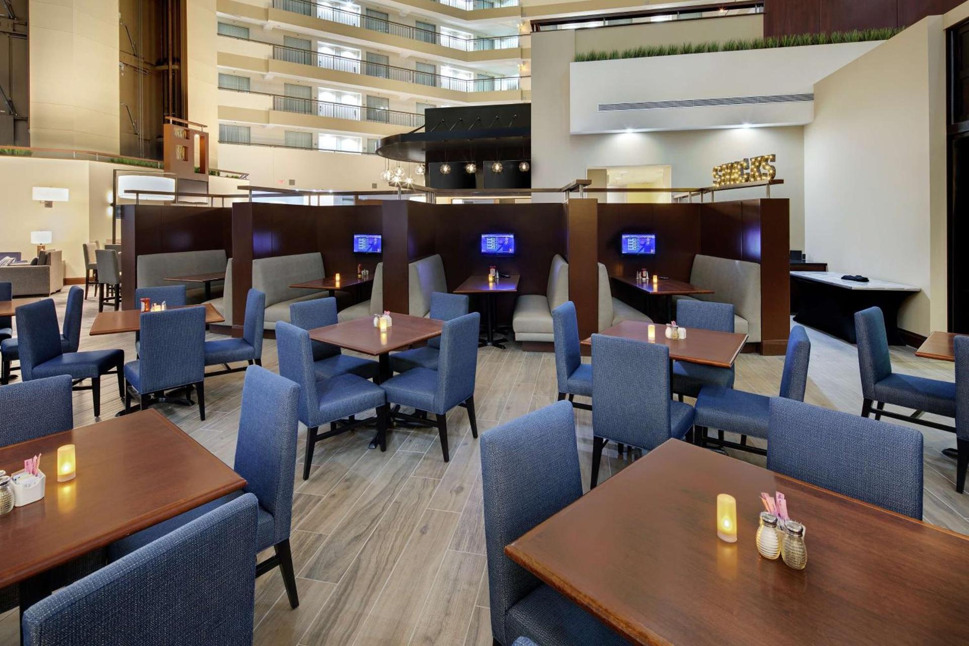 Embassy Suites by Hilton Detroit Troy Auburn Hills photo 26