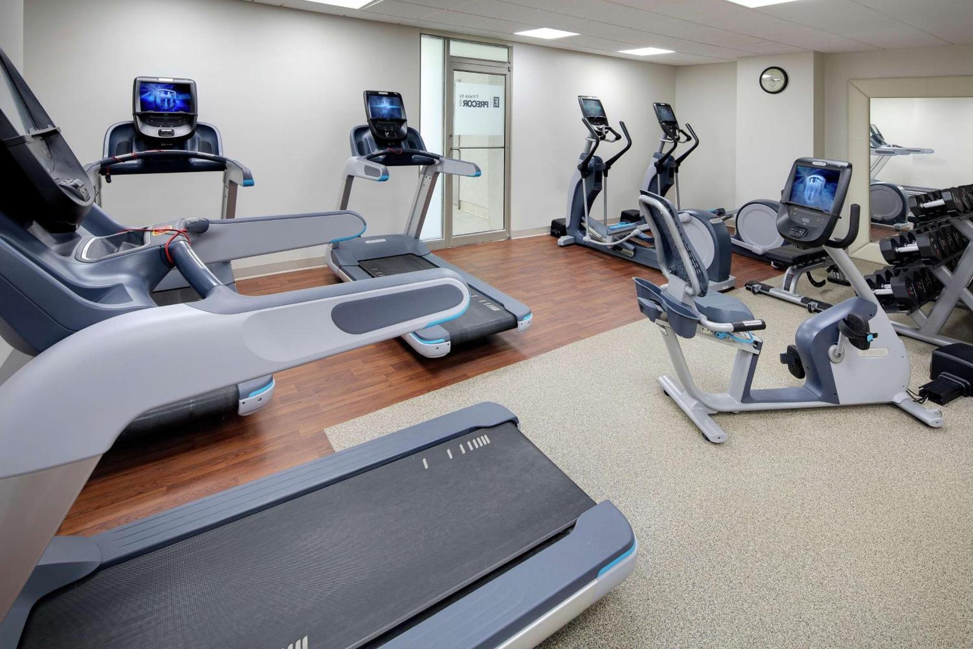 Embassy Suites by Hilton Detroit Troy Auburn Hills photo 32