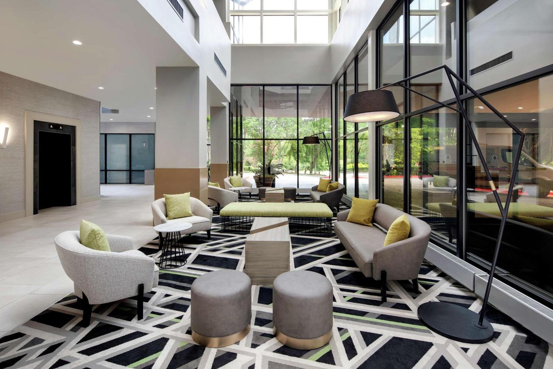 Embassy Suites by Hilton Atlanta Perimeter Center photo 4