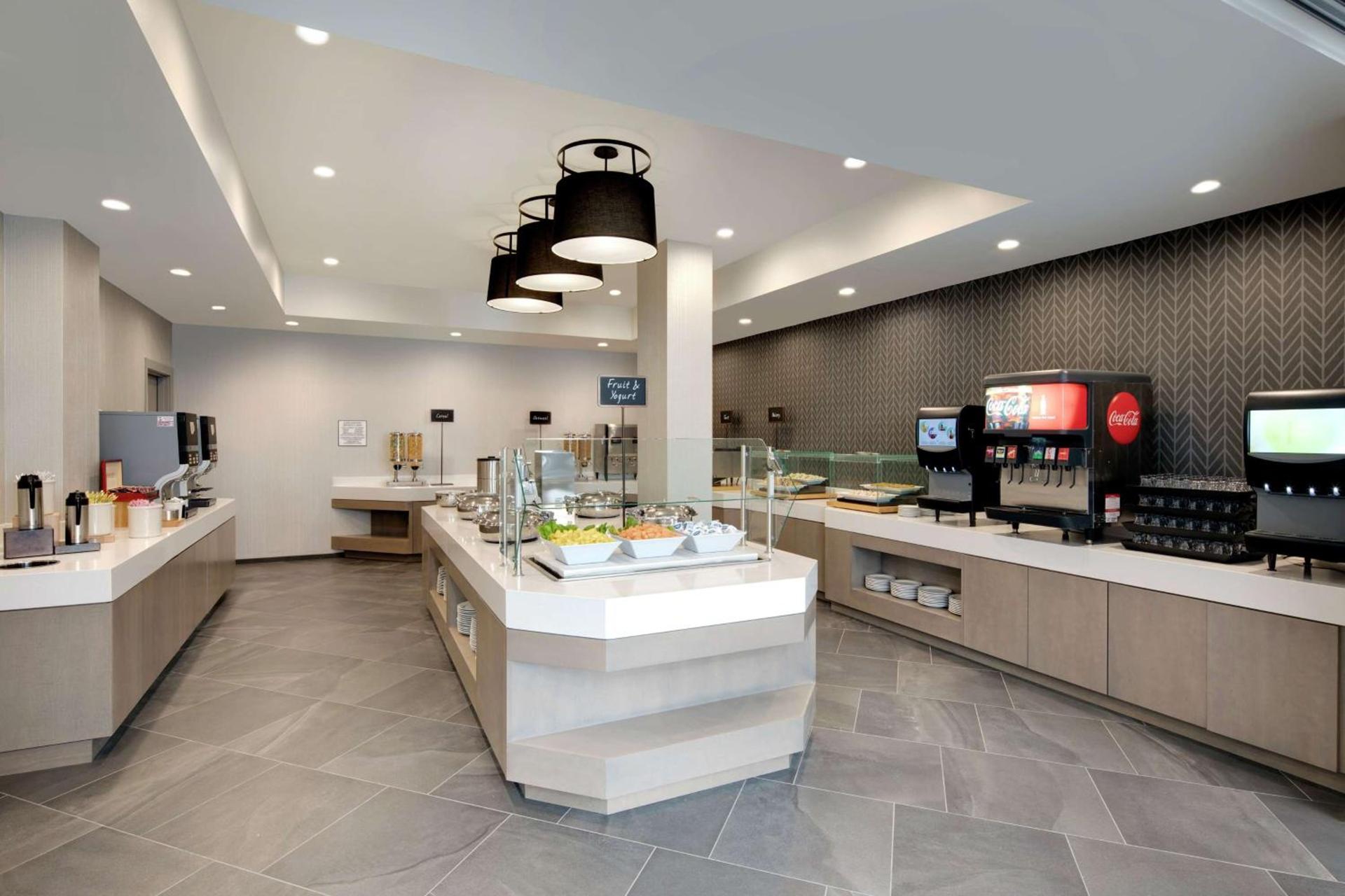 Embassy Suites by Hilton Atlanta Perimeter Center photo 16